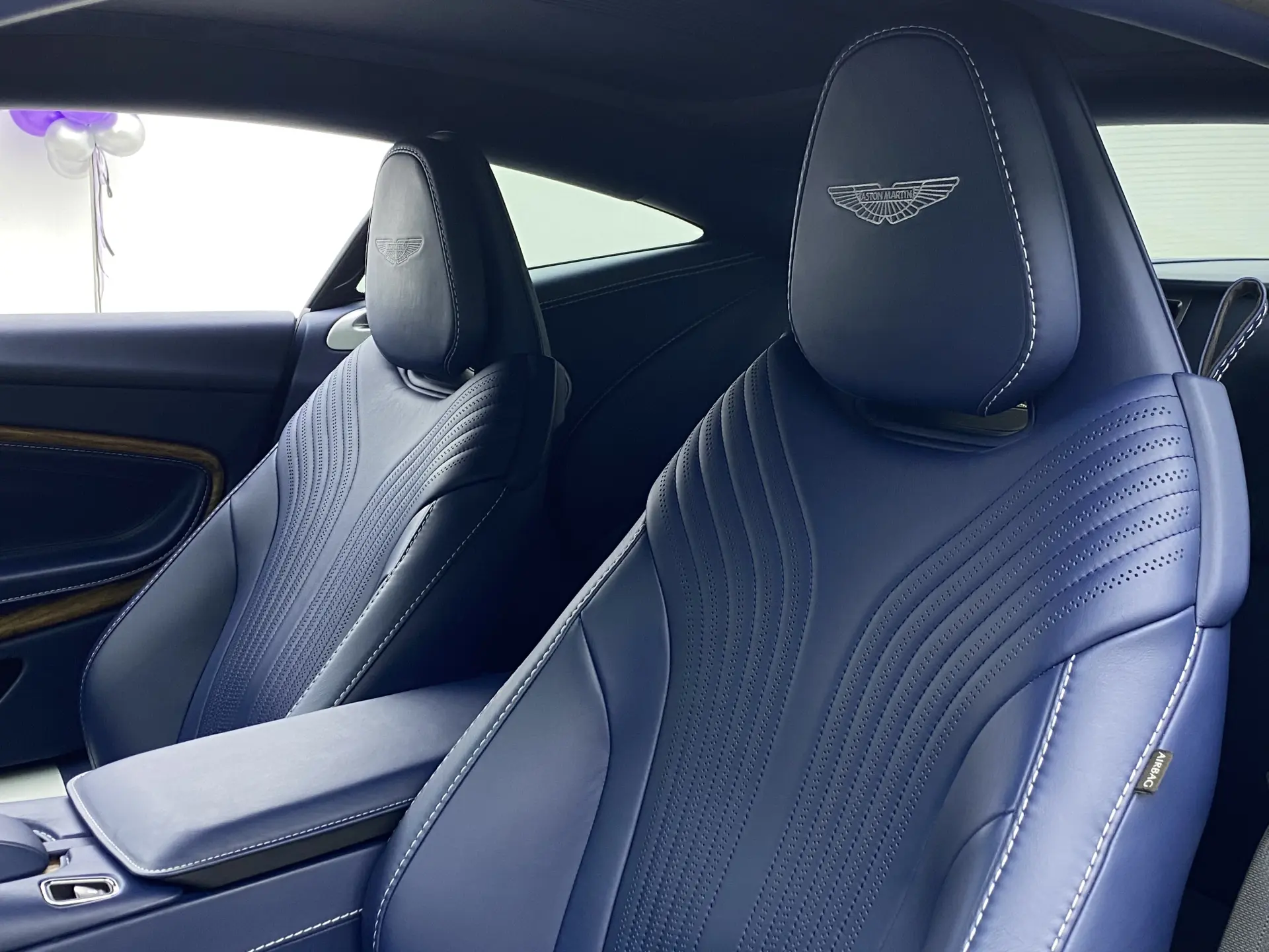 Aston Martin DB11, 2018 19