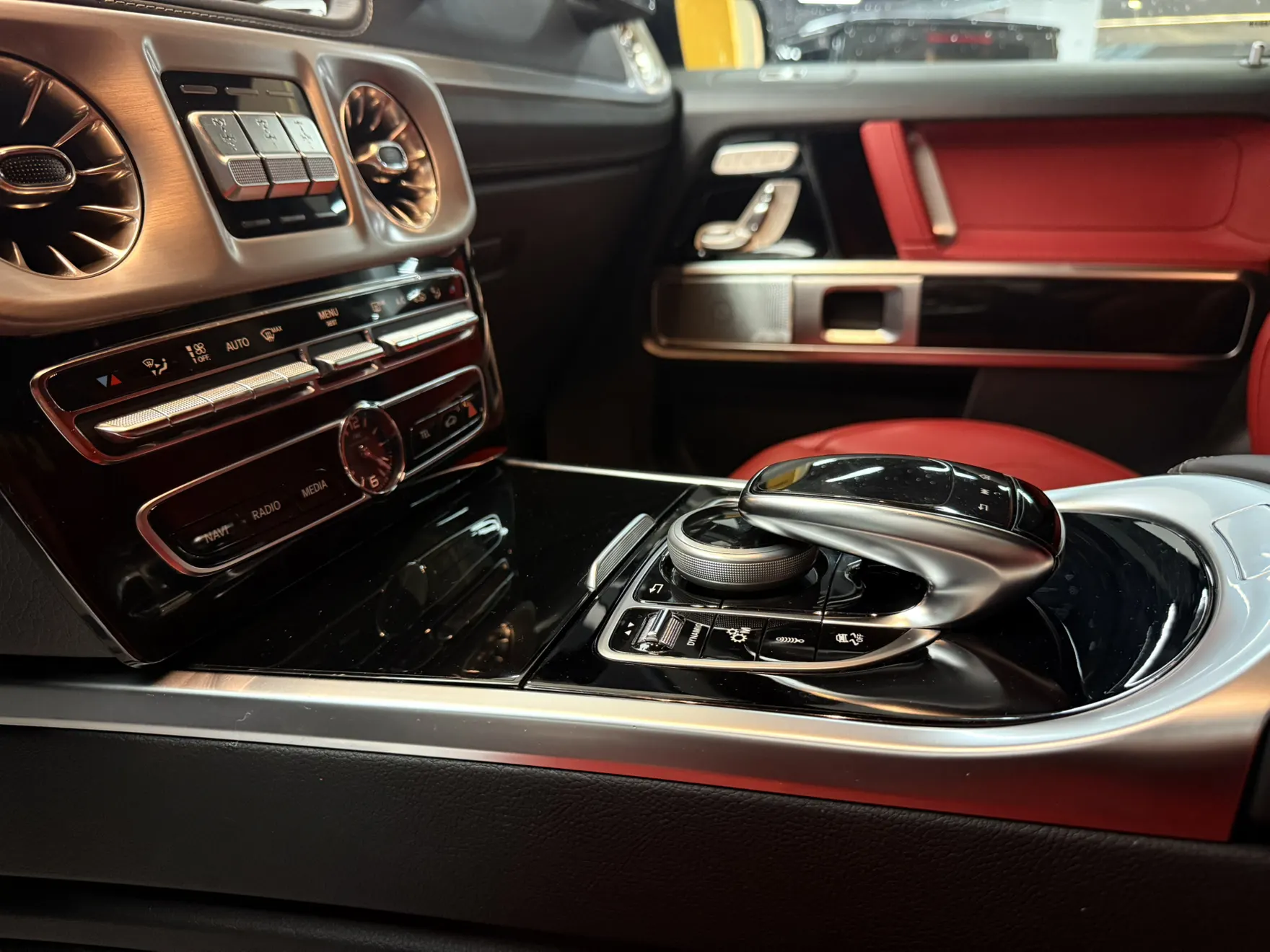 Mercedes-Benz G 63, 2022 16