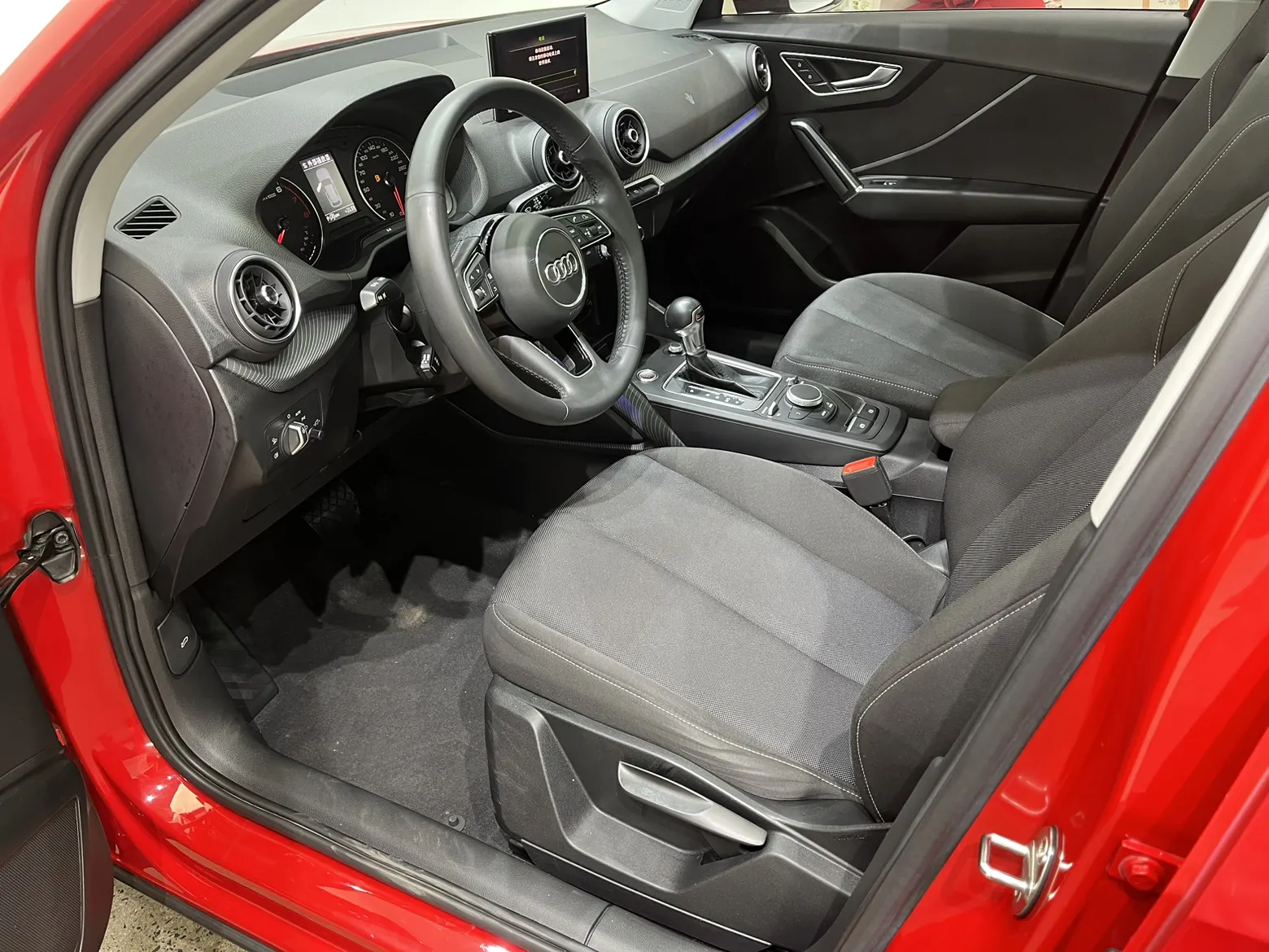 Audi Q2L 35 TFSI, 2020 14