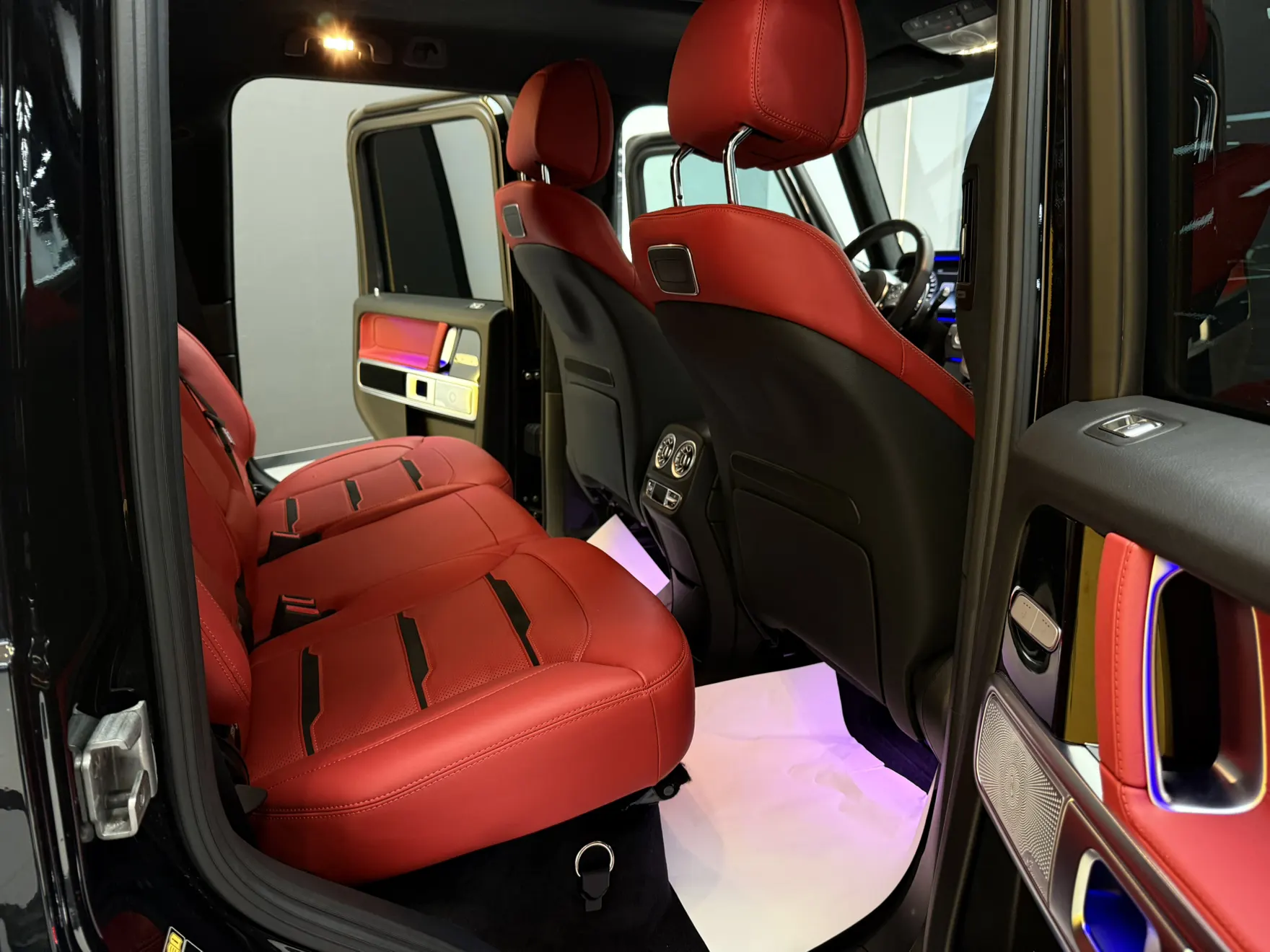 Mercedes-Benz G 63, 2022 14