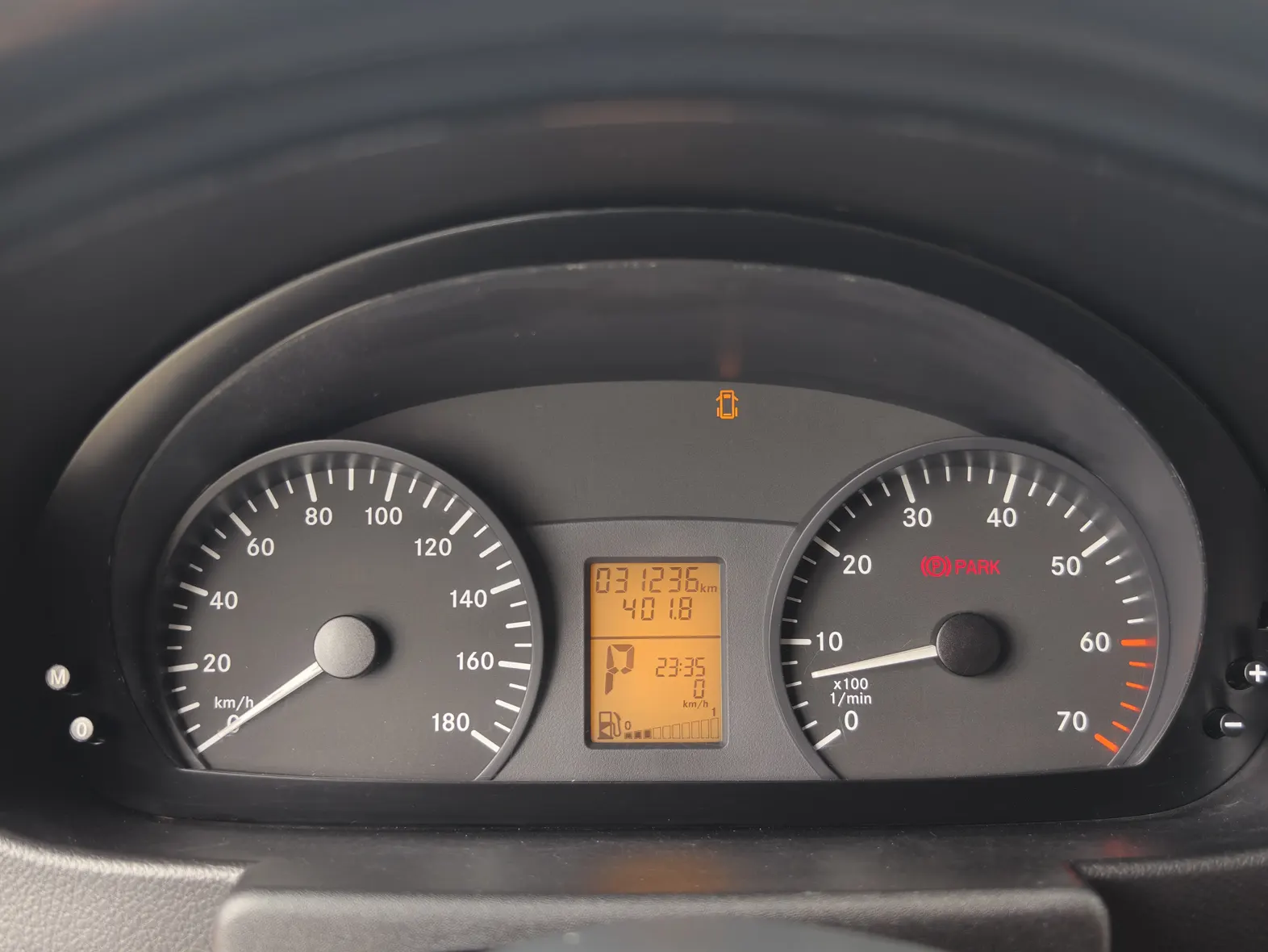 Mercedes-Benz Sprinter, 2019 14