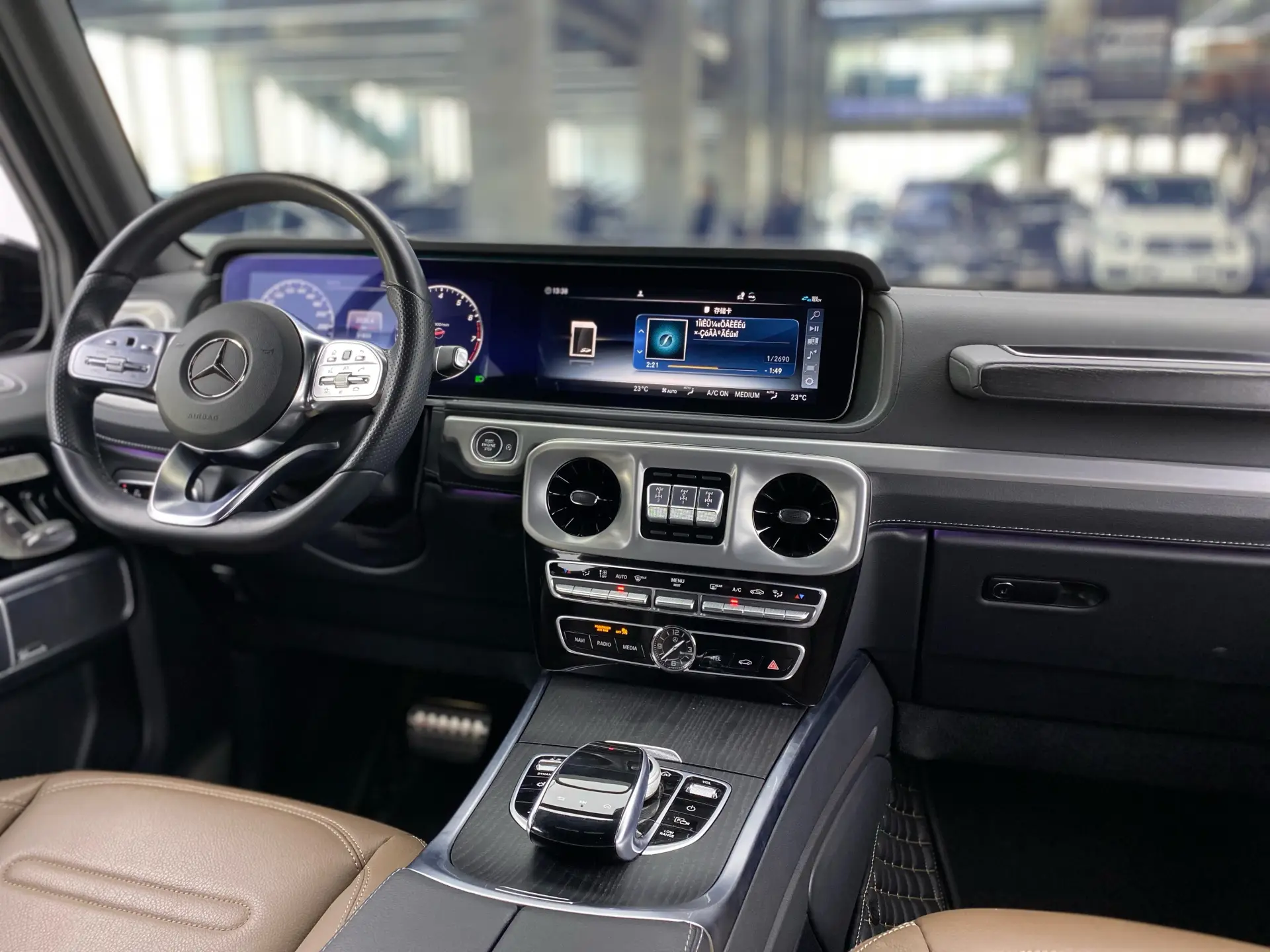Mercedes-Benz G 350, 2023 12