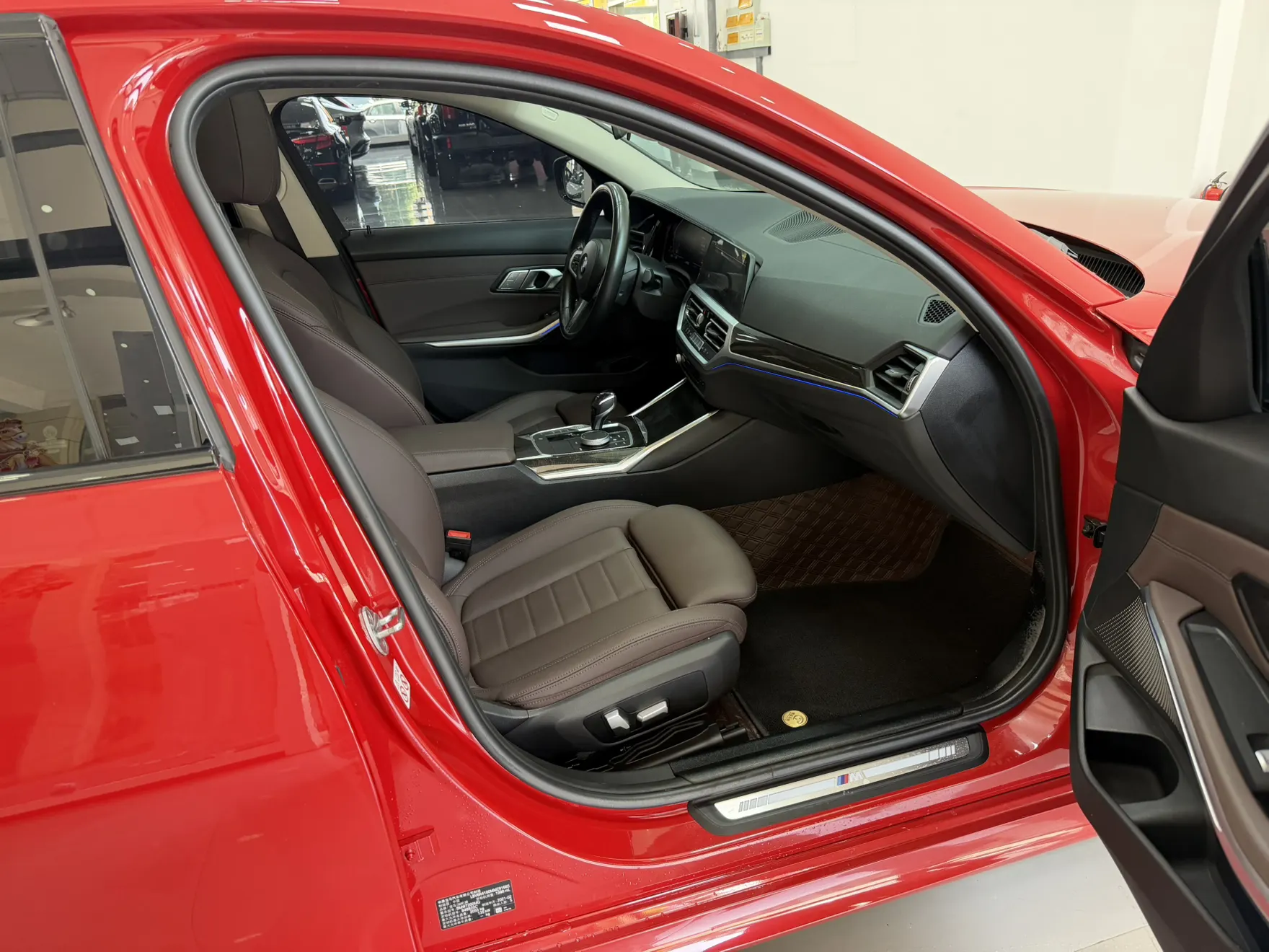 BMW 325Li, 2021 14