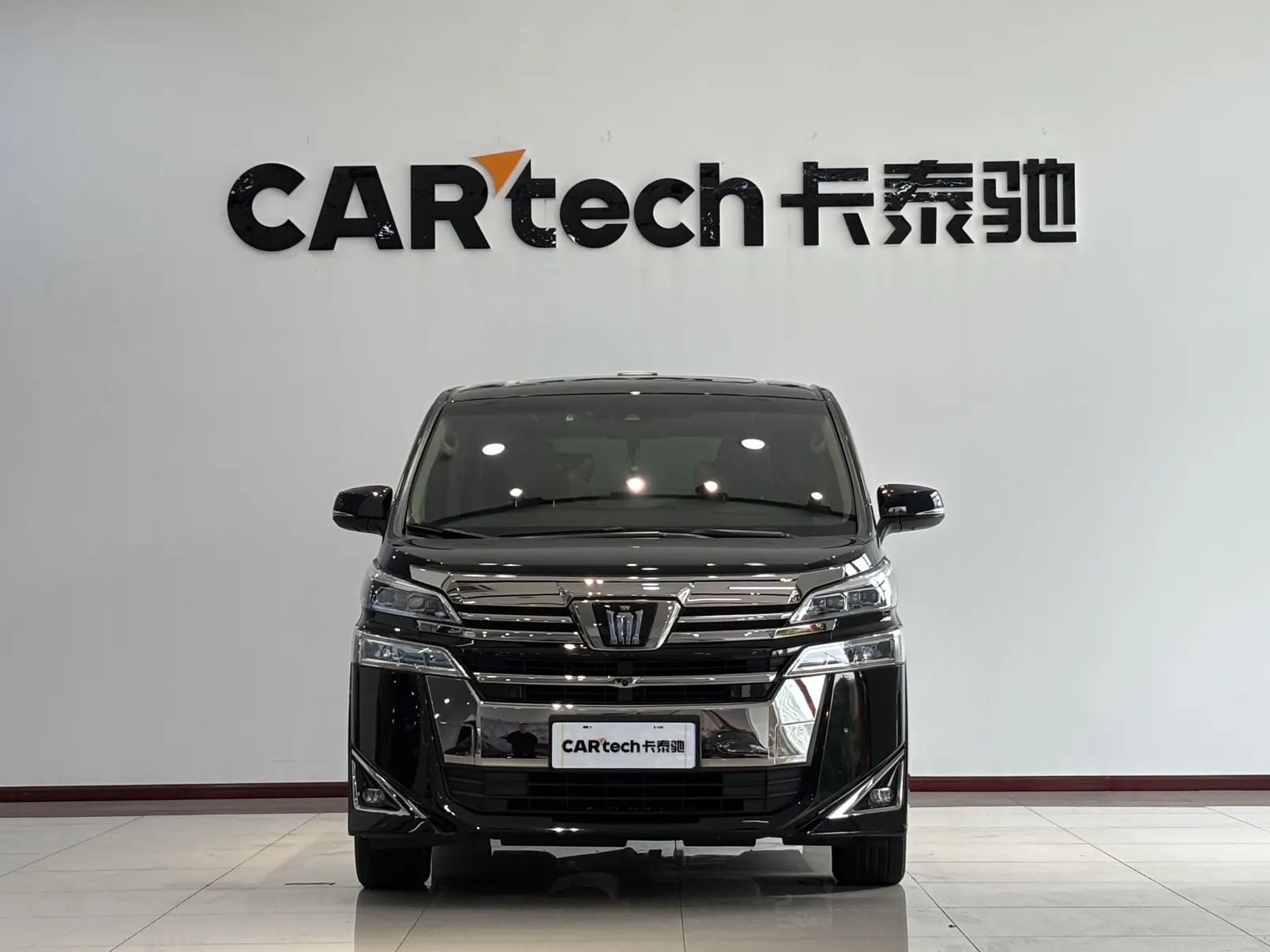Toyota Vellfire, 2021 3
