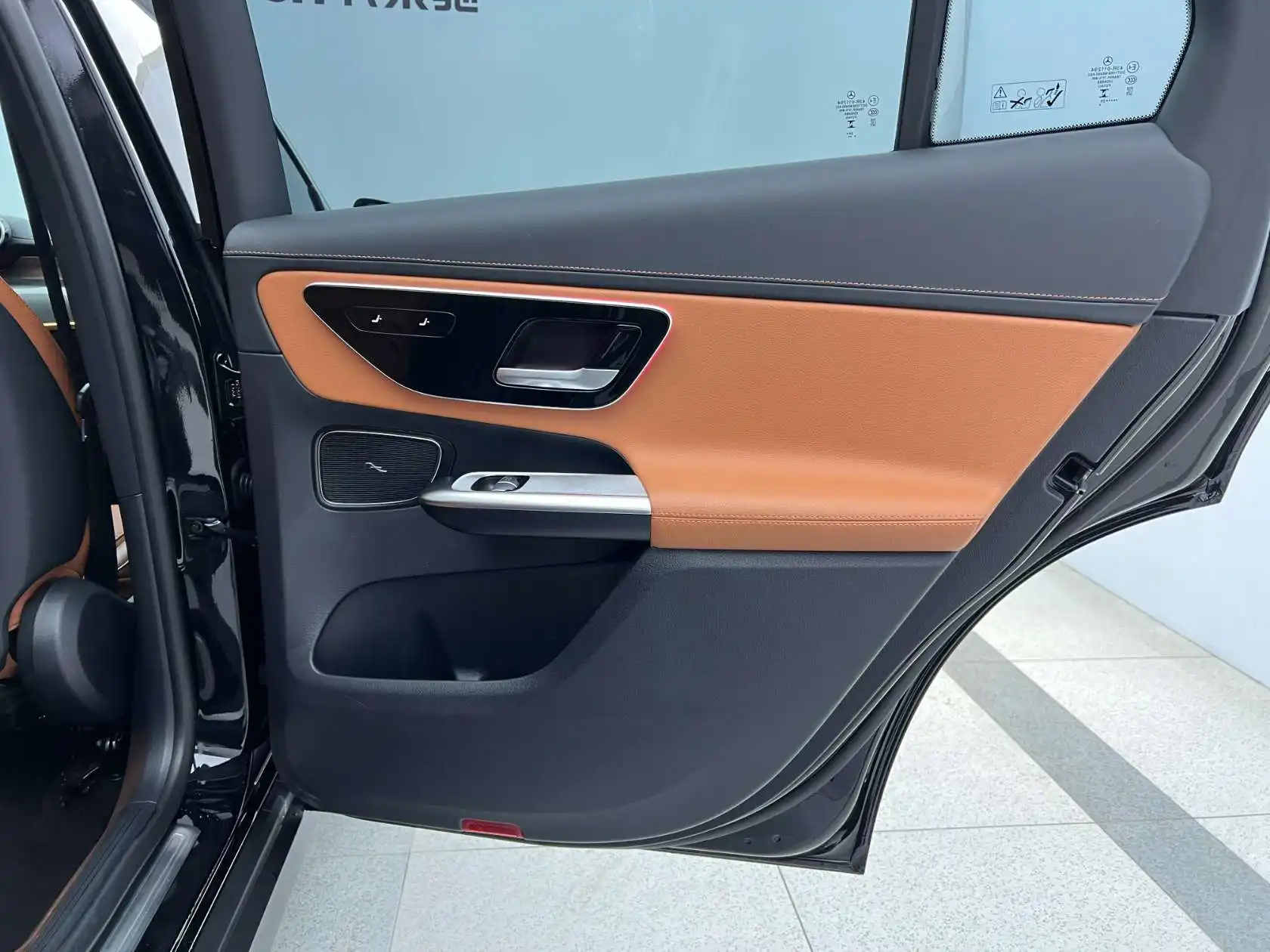 Mercedes-Benz GLC 260 L, 2025 17
