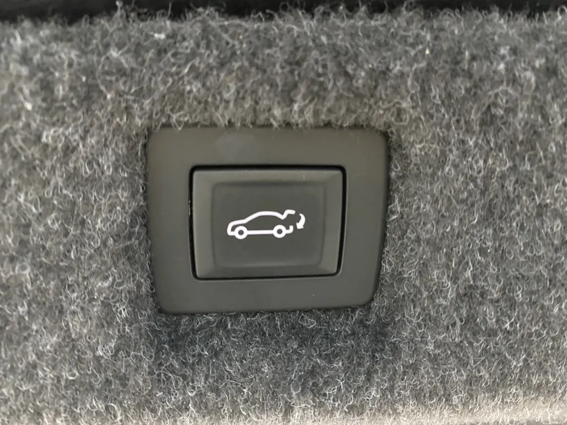 Cadillac CT6, 2023 21