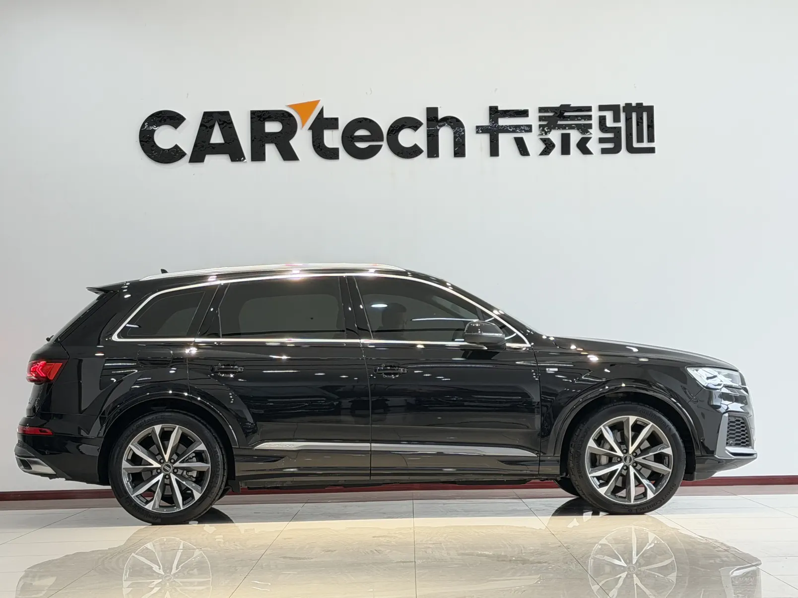 Audi Q7 55 TFSI, 2023 4