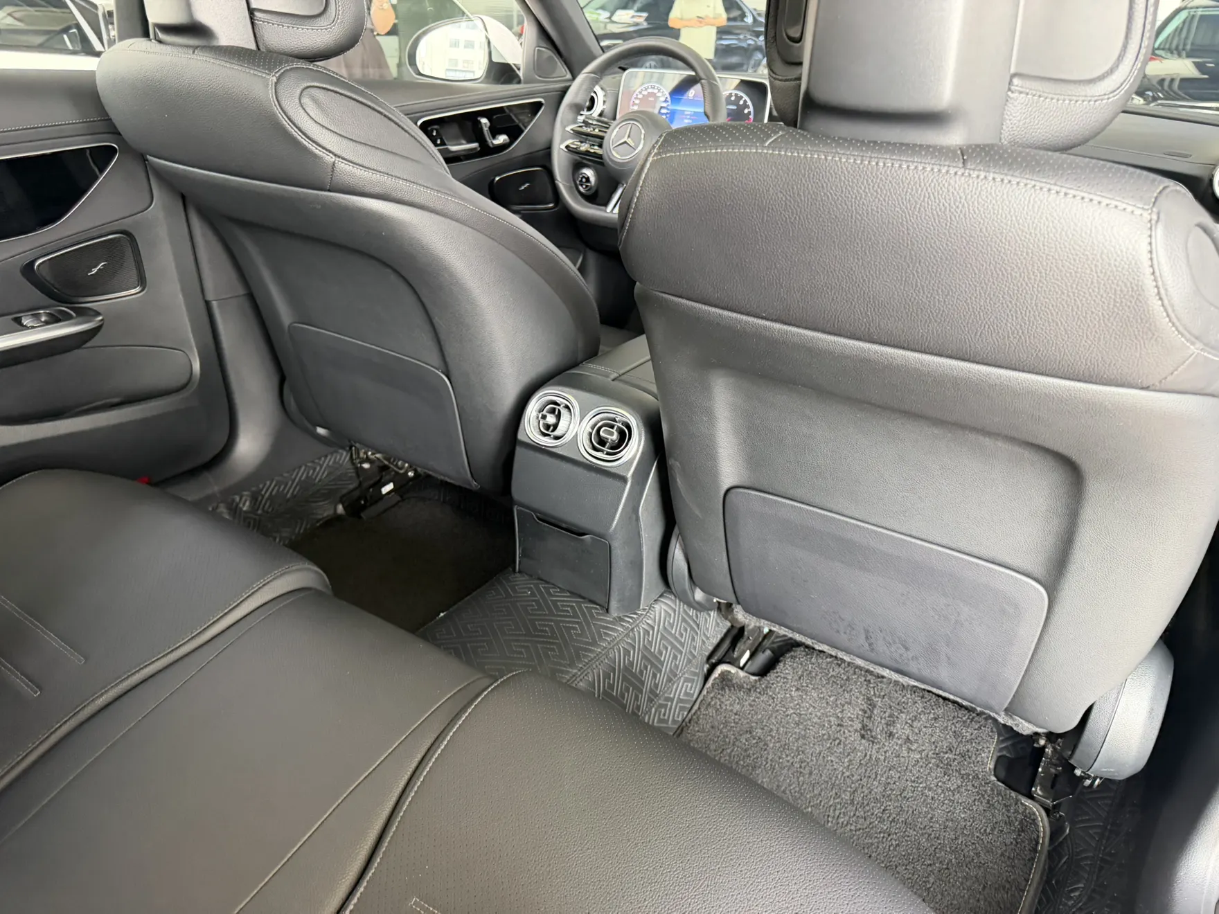 Mercedes-Benz C 260 L, 2022 15