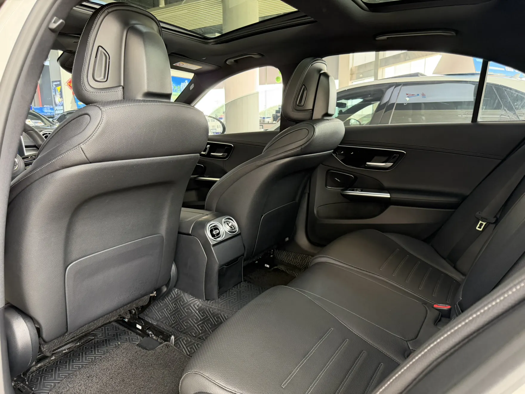 Mercedes-Benz C 260 L, 2022 14