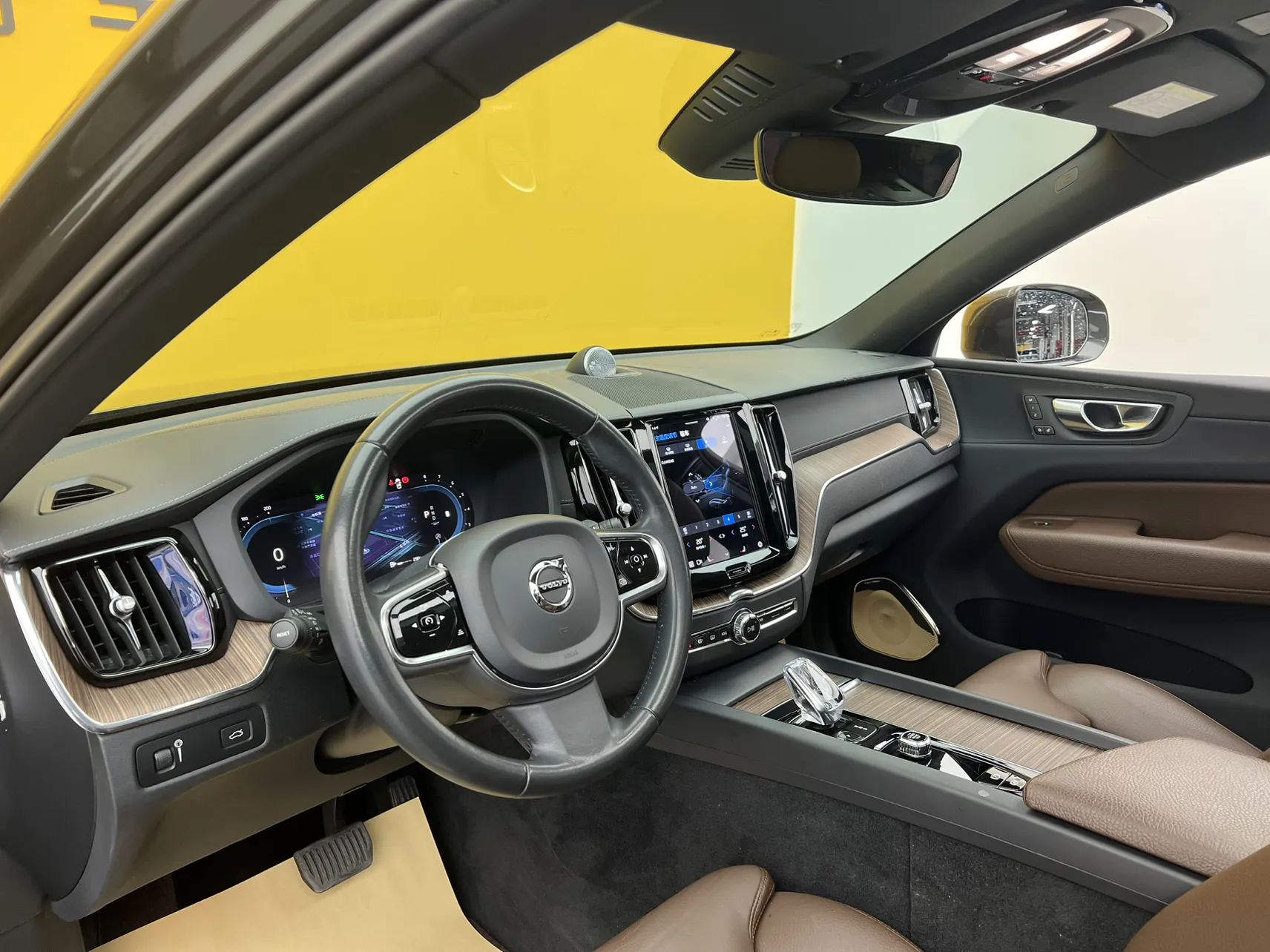 Volvo XC60, 2022 28