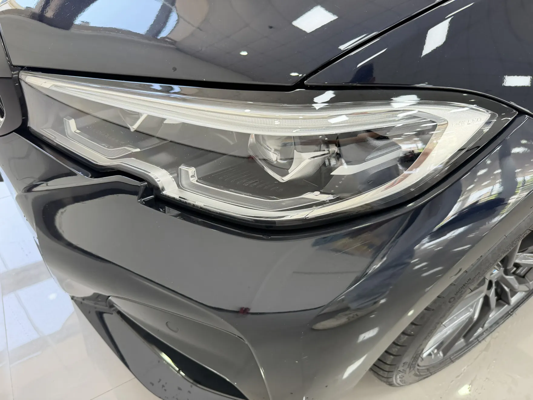 BMW 325Li, 2022 7