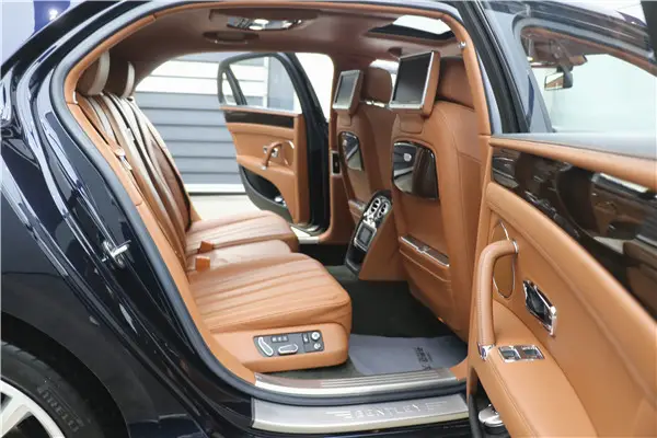 Bentley Flying Spur, 2014 17