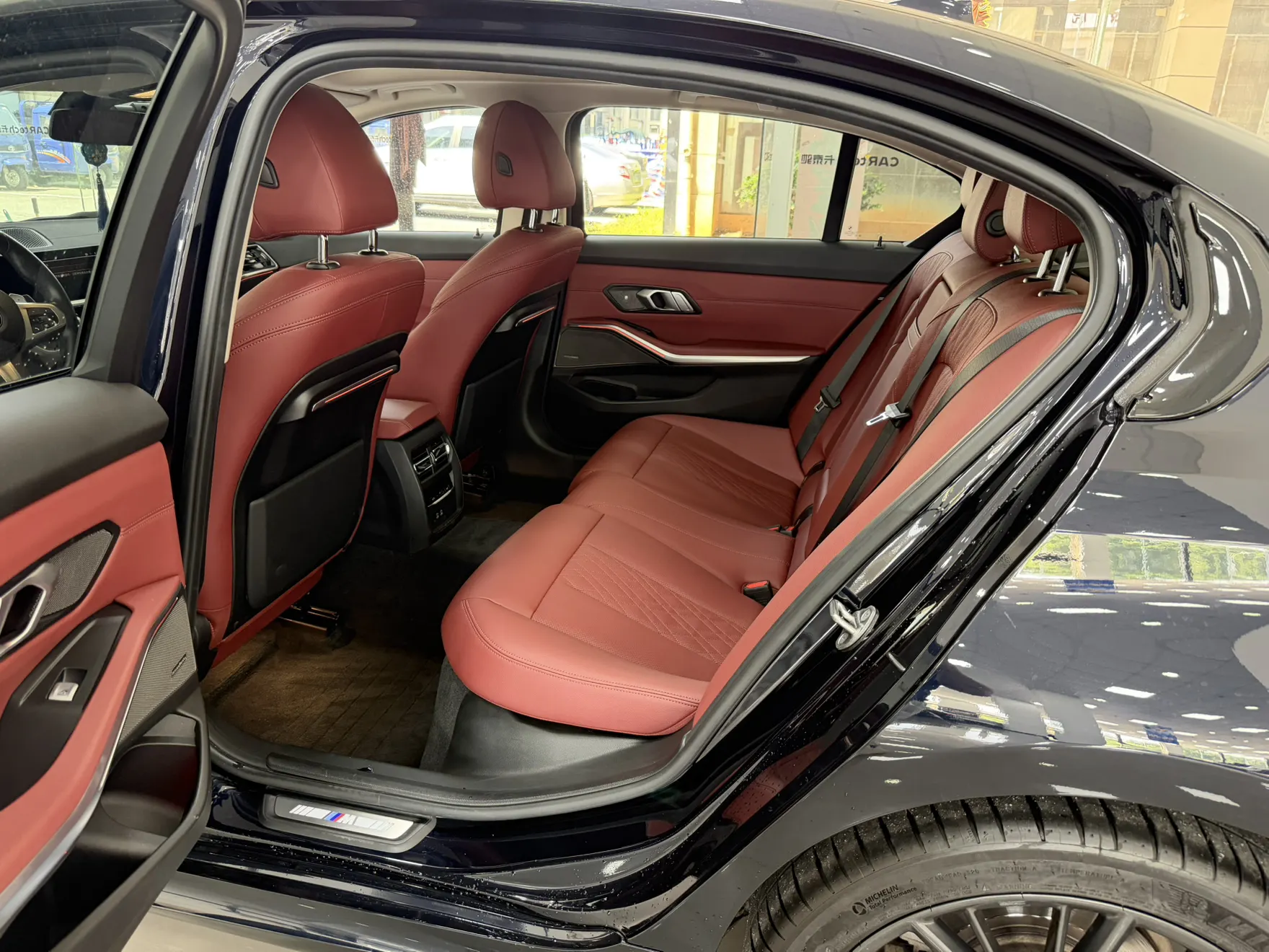 BMW 325Li, 2022 17