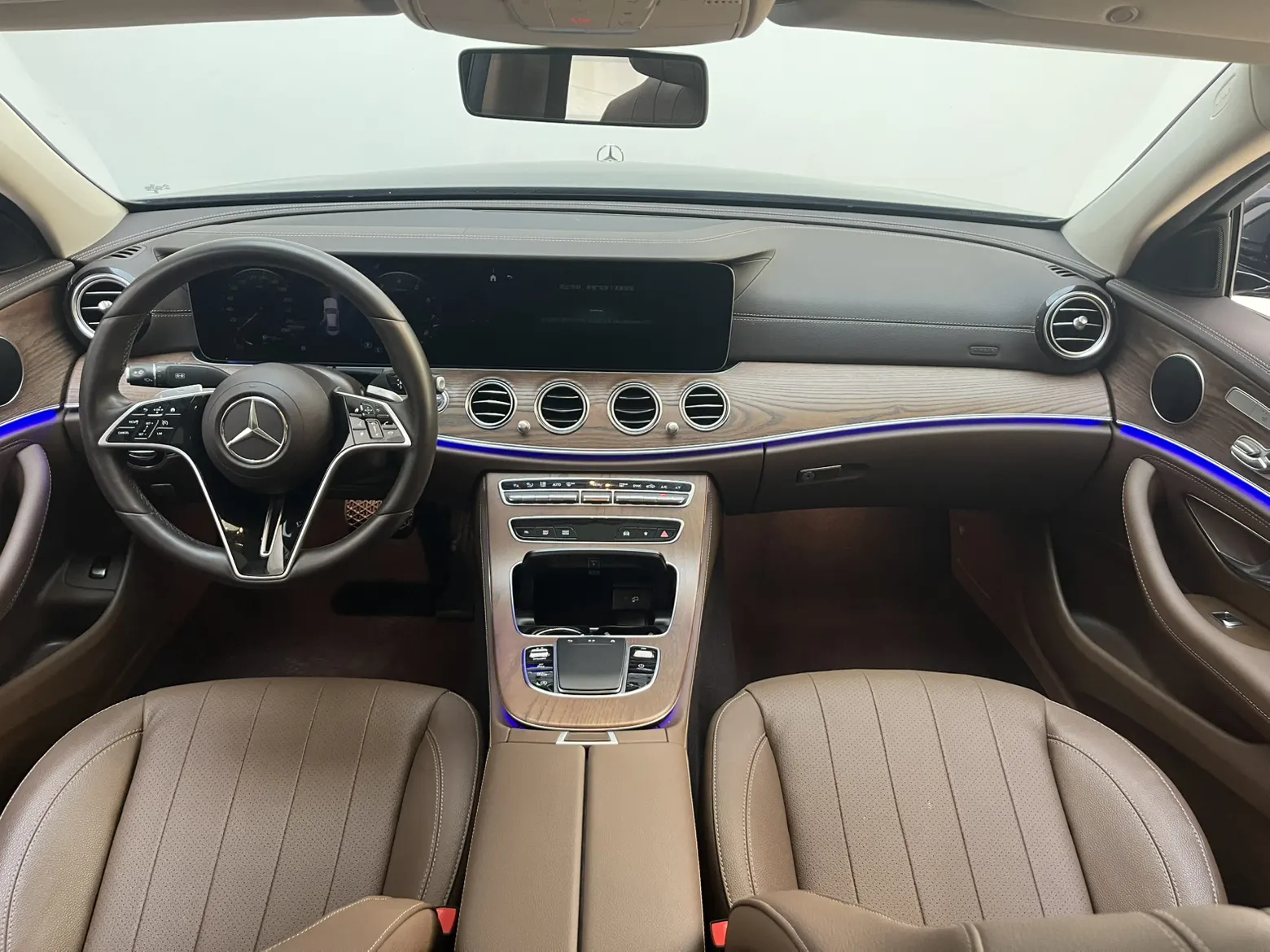Mercedes-Benz E 300 L, 2024 9