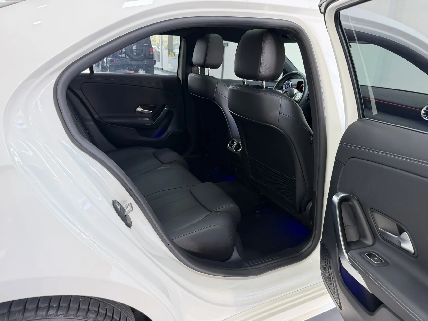 Mercedes-Benz A 200 L, 2022 16