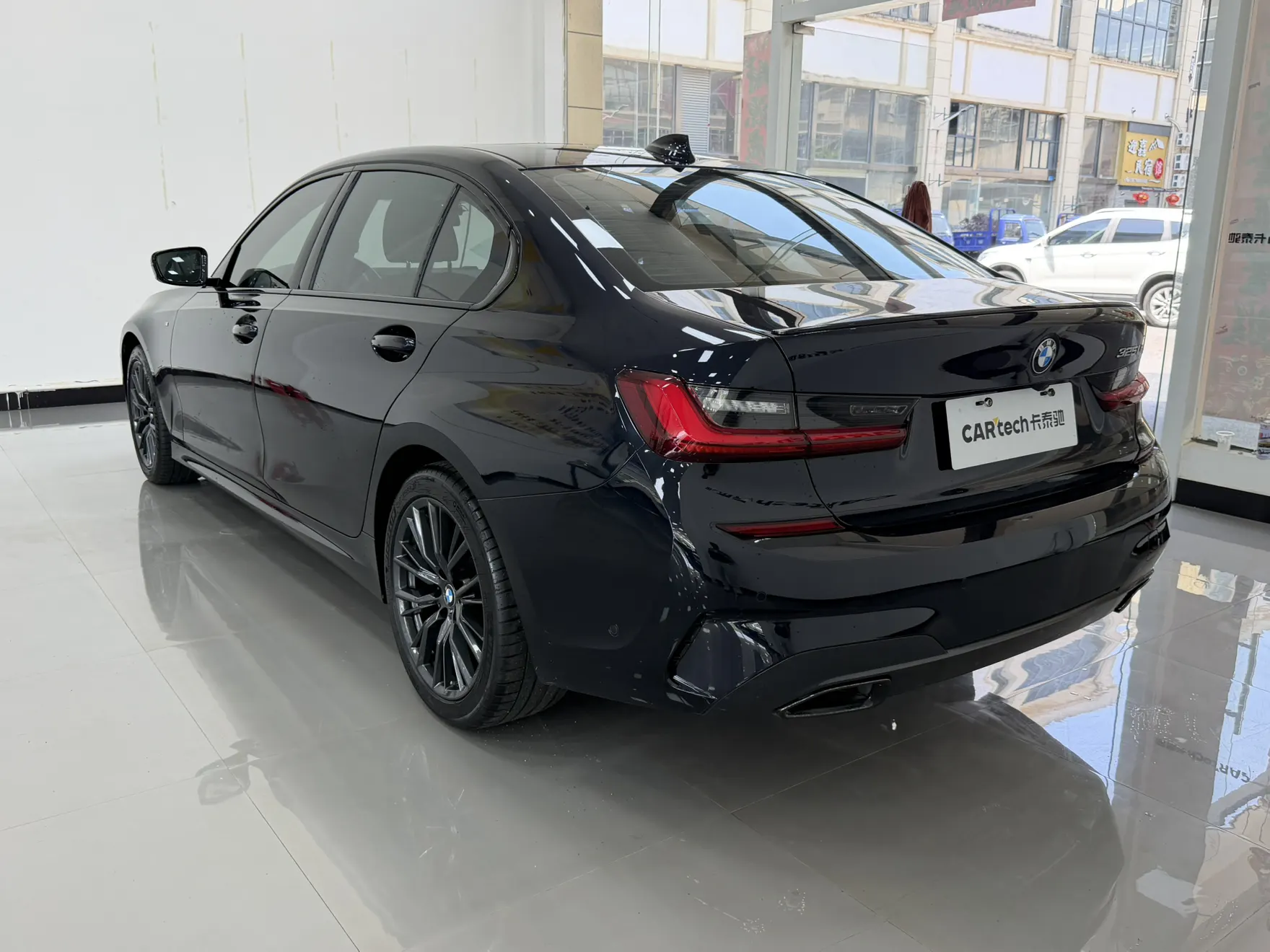 BMW 325Li, 2022 6