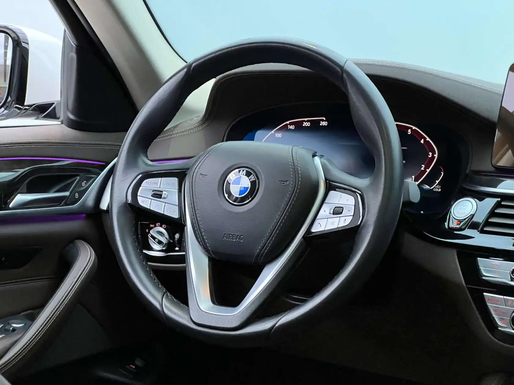 BMW 525Li, 2021 23