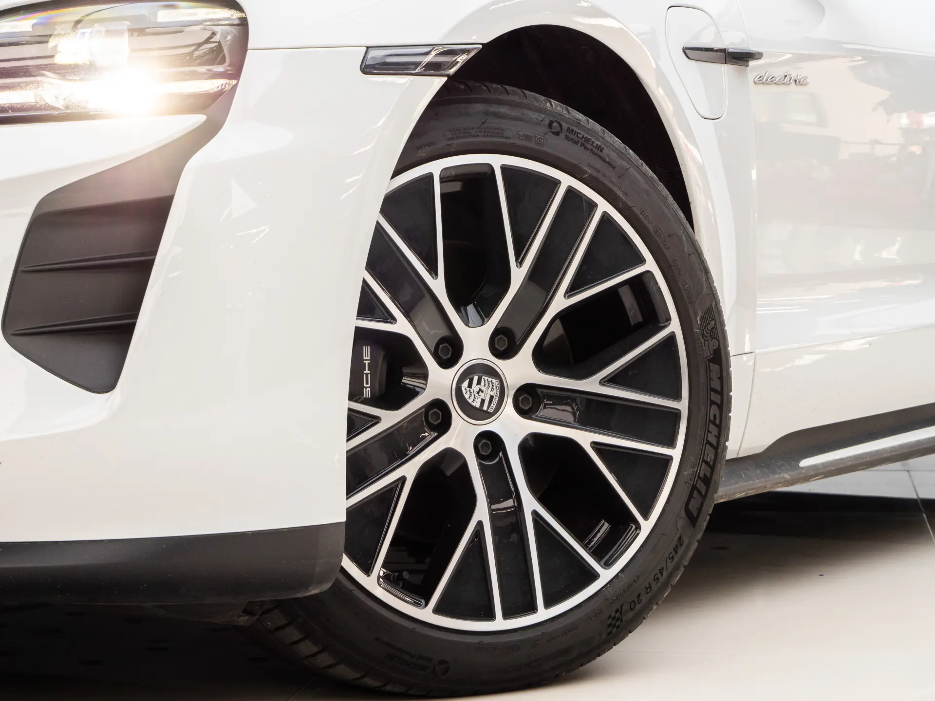 Porsche Taycan, 2024 8