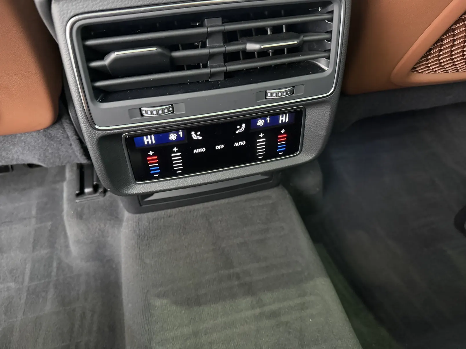 Audi Q7 55 TFSI, 2023 17