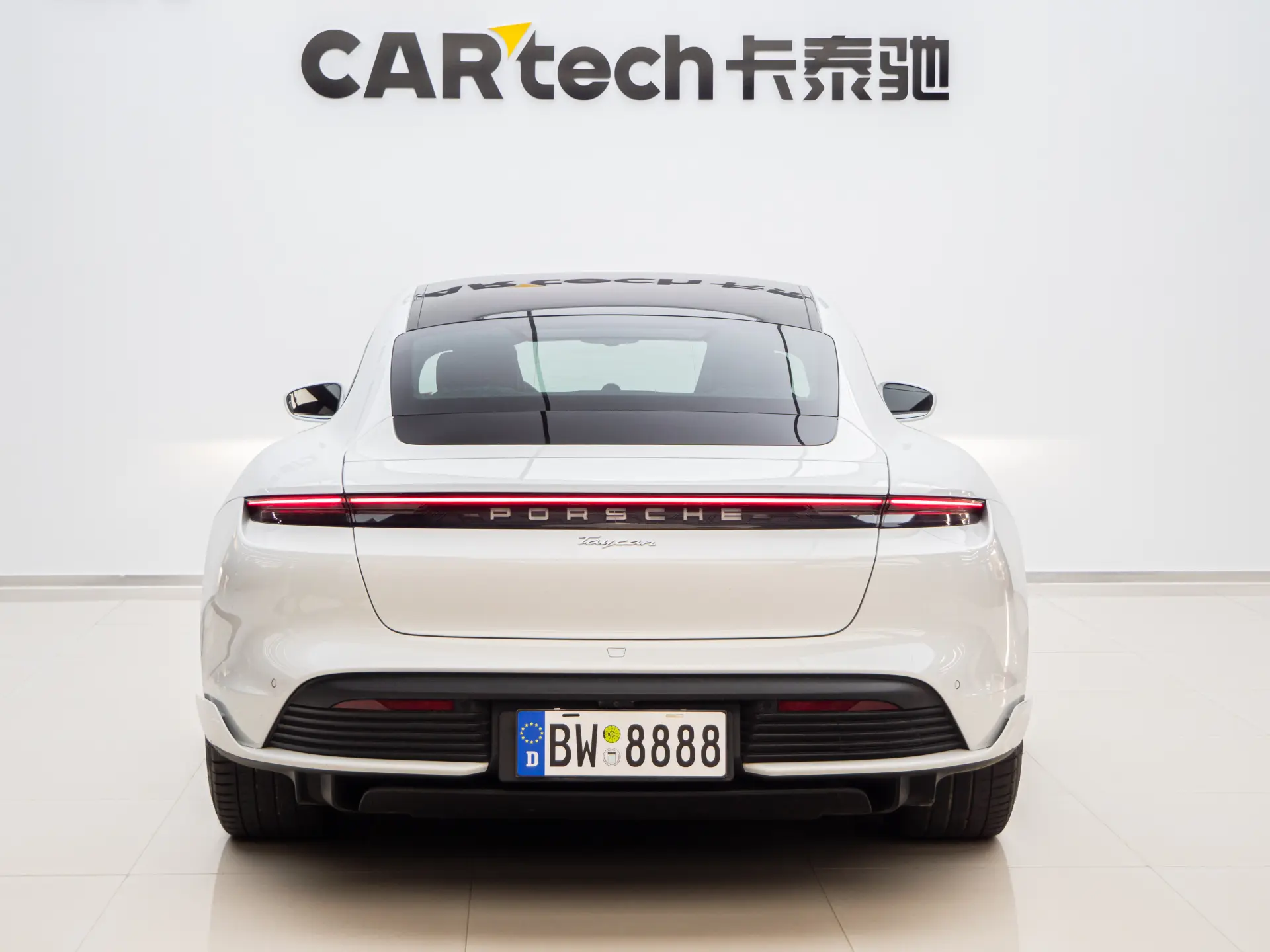 Porsche Taycan, 2024 все фото