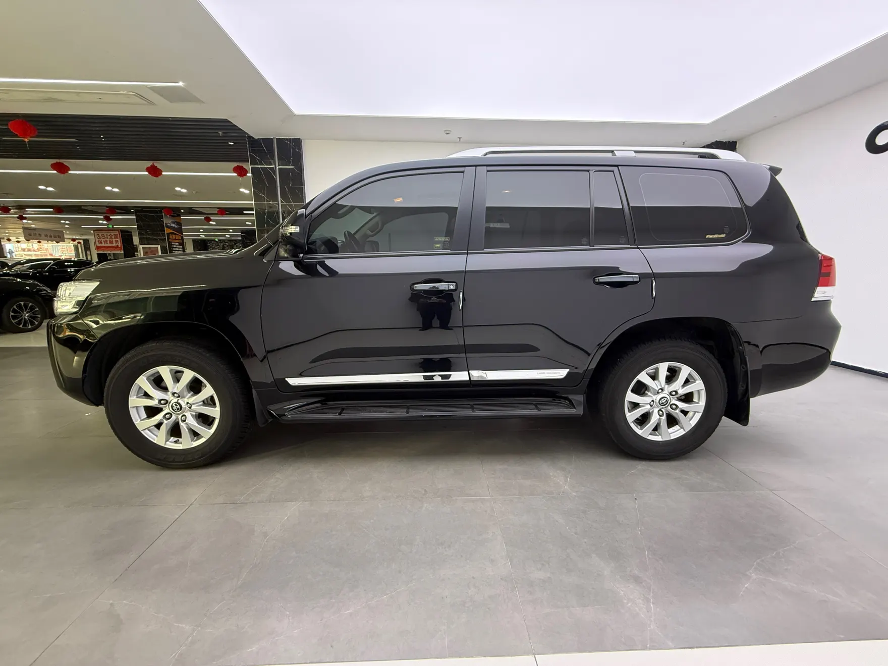 Toyota Land Cruiser, 2019 8