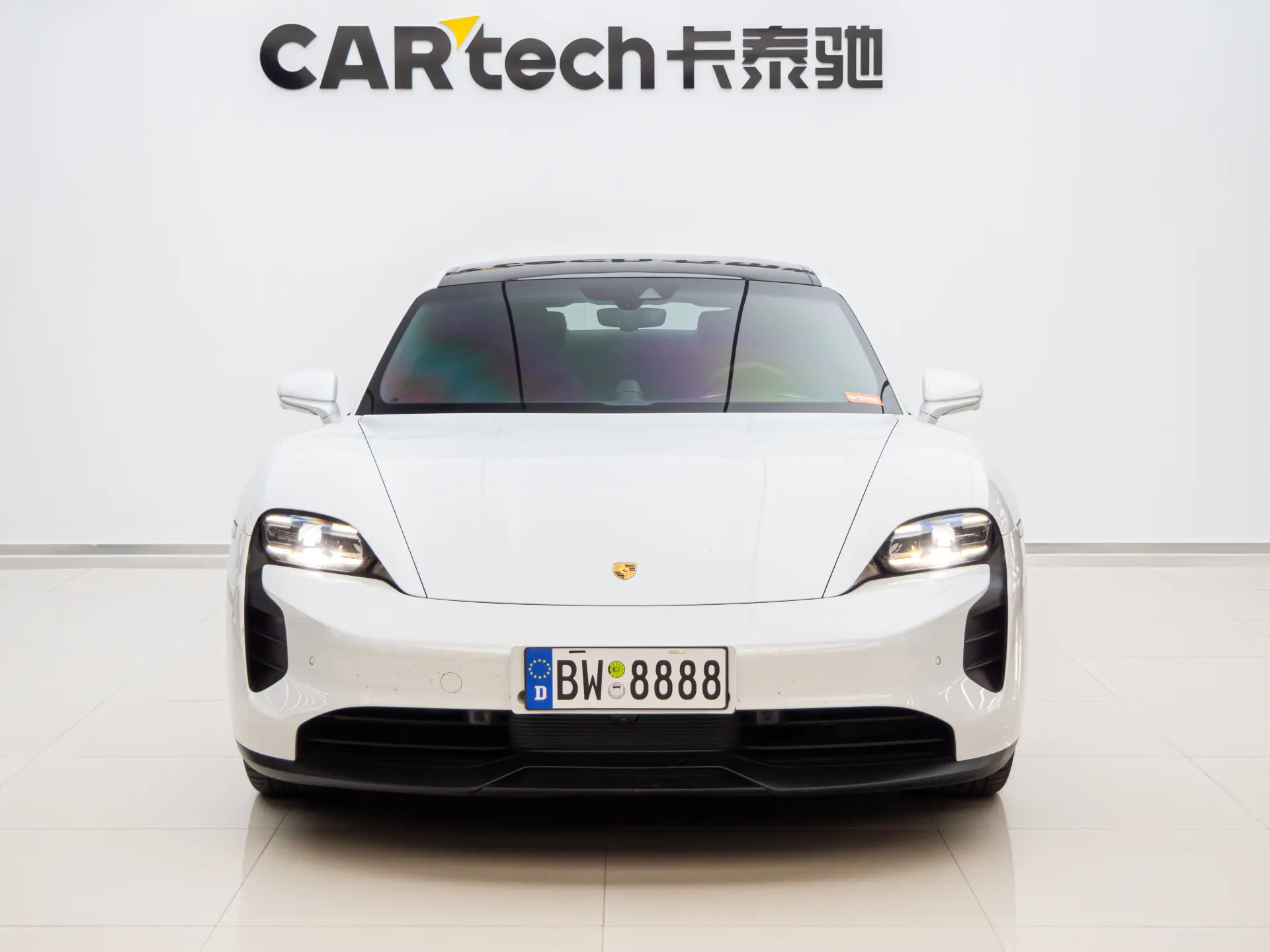 Porsche Taycan, 2024 2