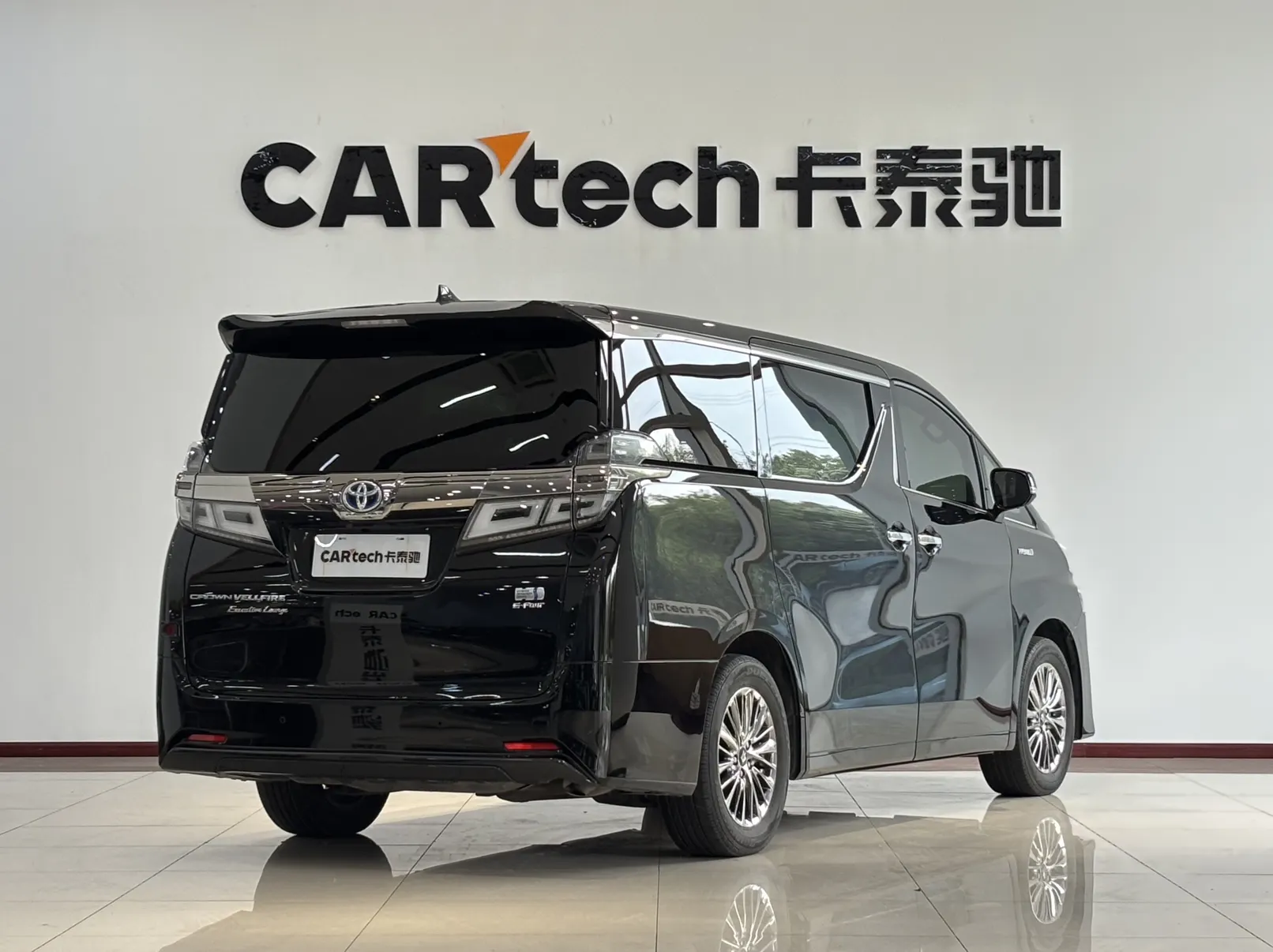 Toyota Vellfire, 2021 все фото