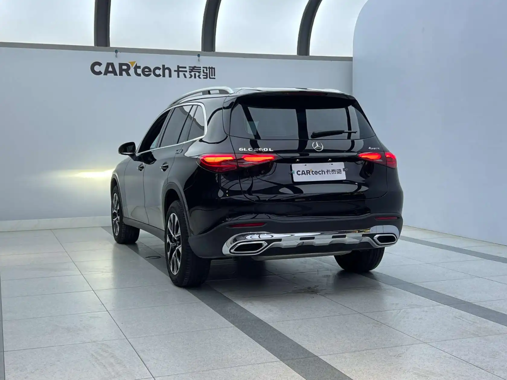 Mercedes-Benz GLC 260 L, 2025 4