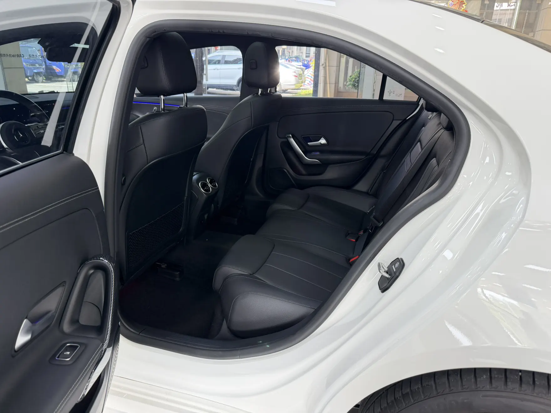 Mercedes-Benz A 200 L, 2022 15