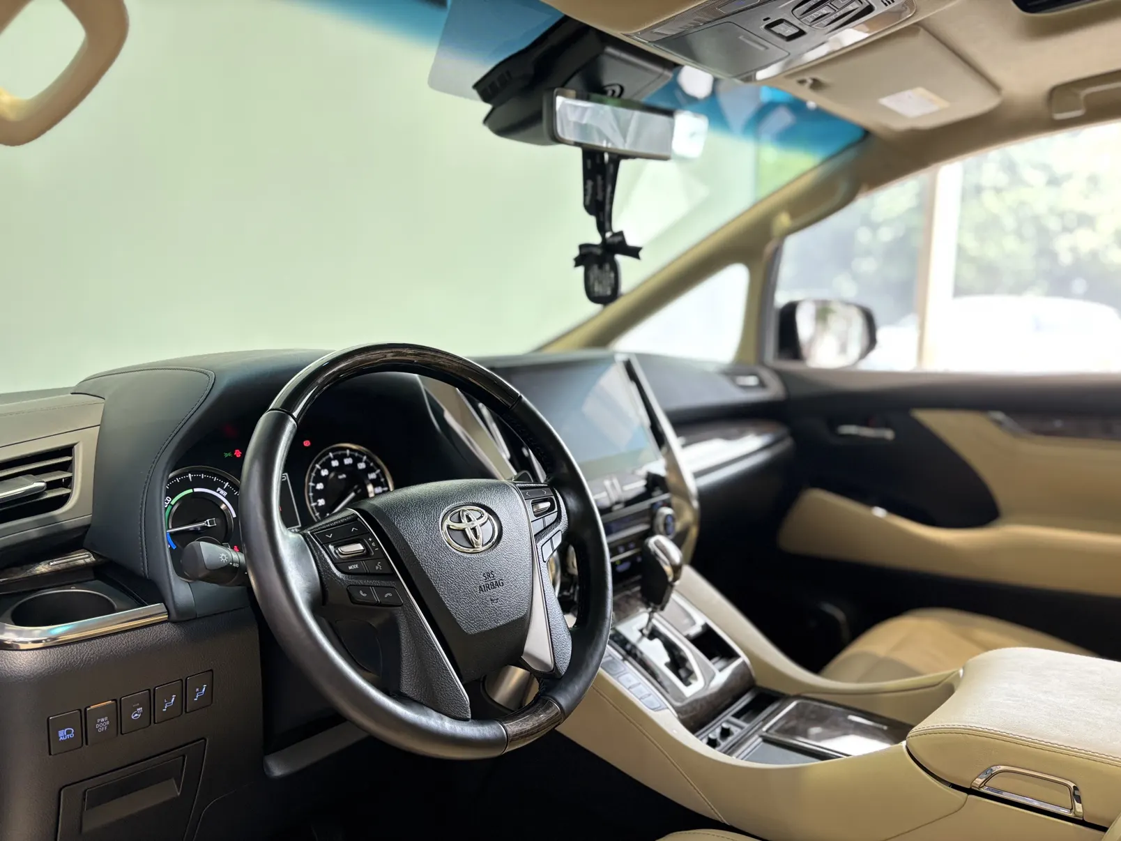Toyota Vellfire, 2021 19