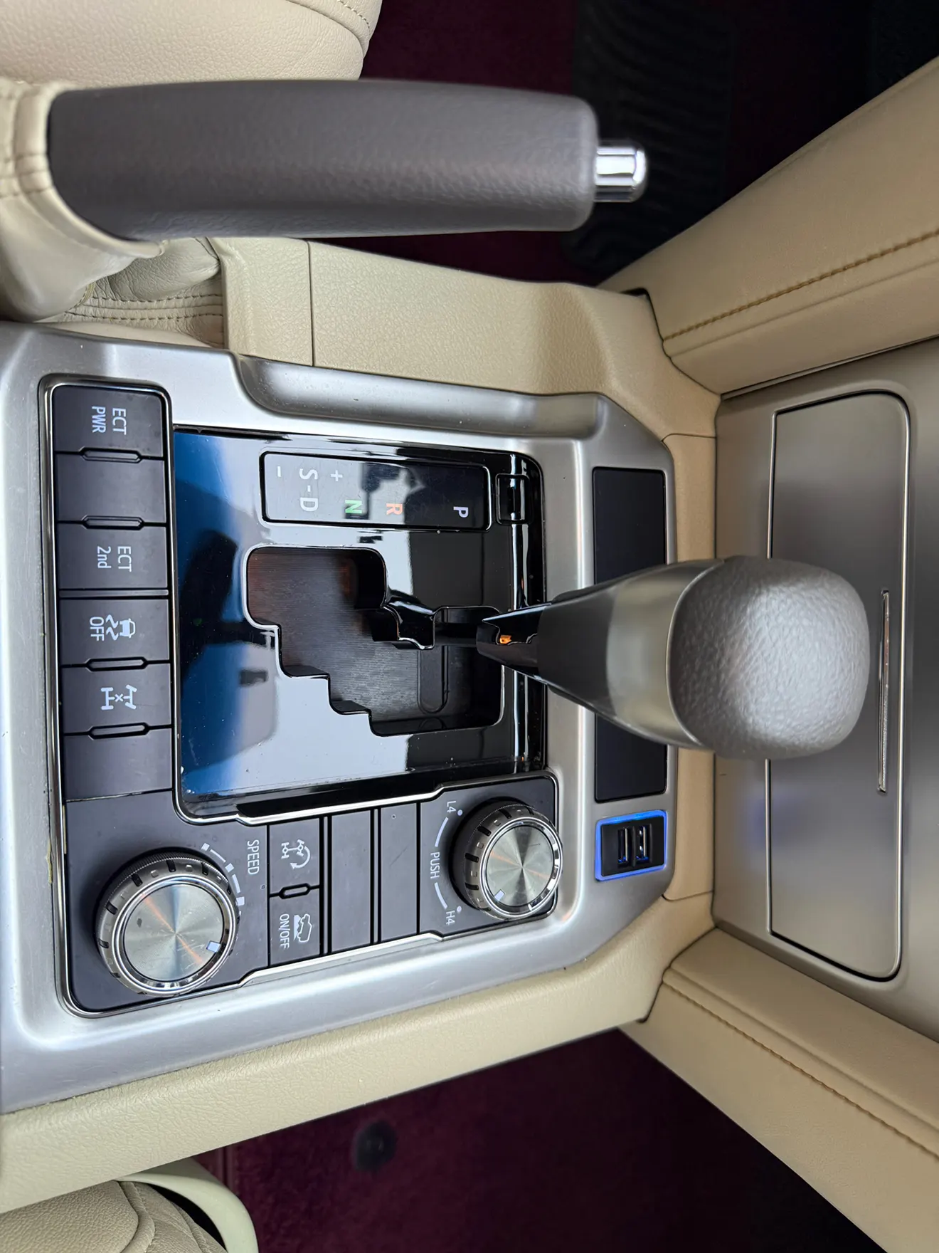 Toyota Land Cruiser, 2019 19