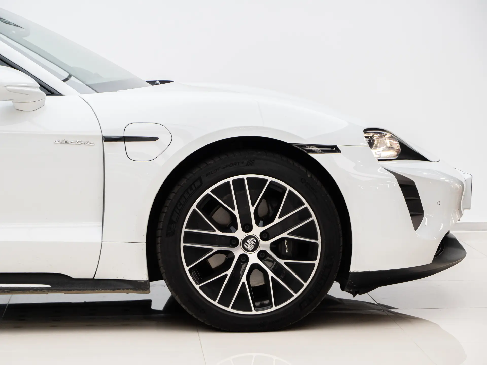 Porsche Taycan, 2024 7