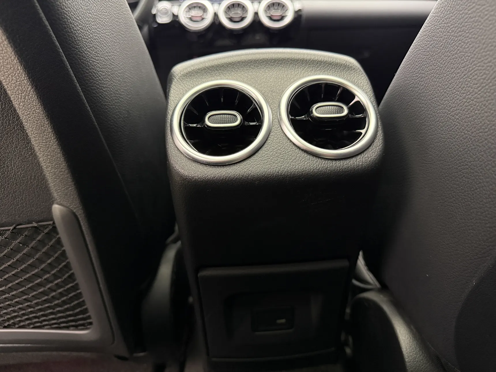 Mercedes-Benz A 200 L, 2022 16