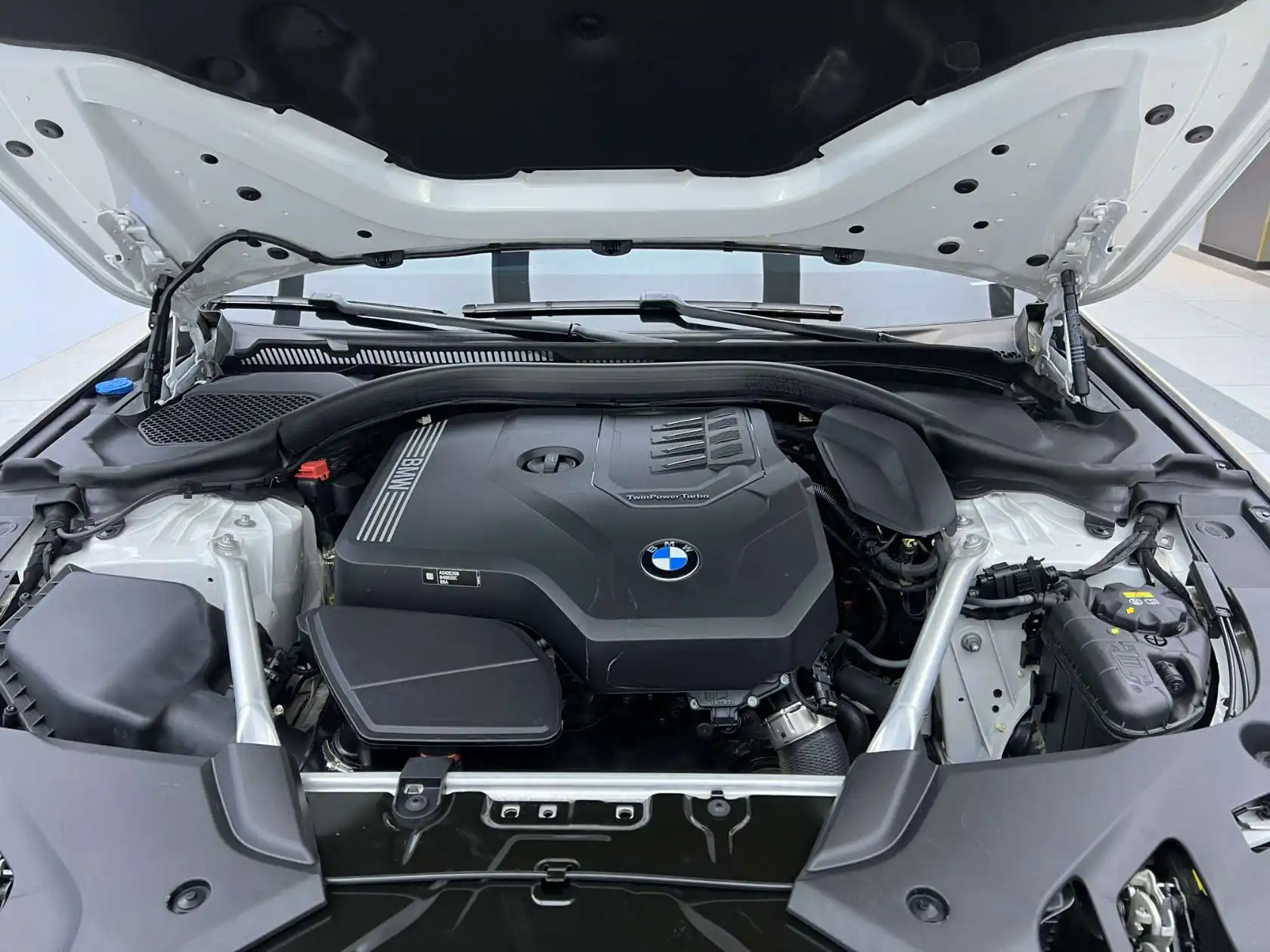 BMW 525Li, 2021 24