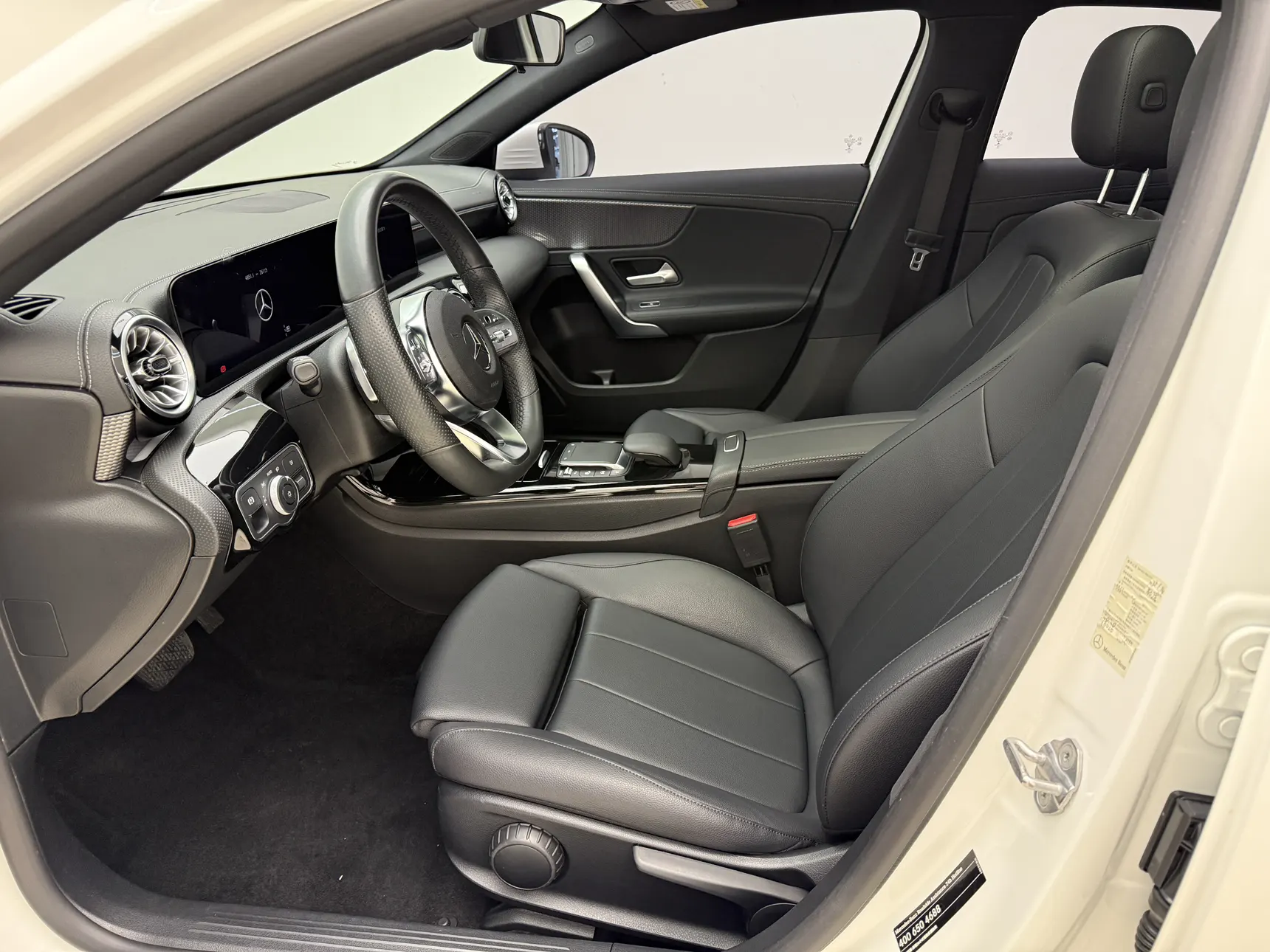 Mercedes-Benz A 200 L, 2022 13
