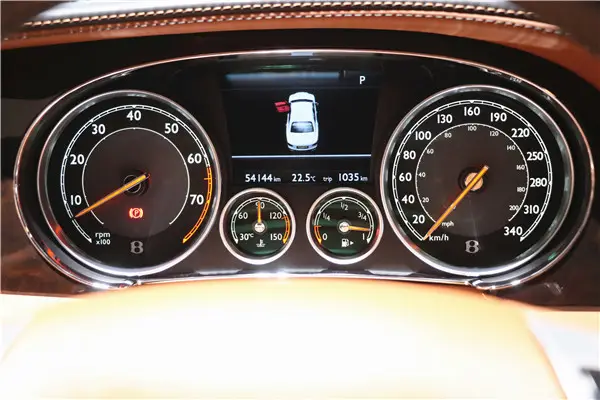 Bentley Flying Spur, 2014 3