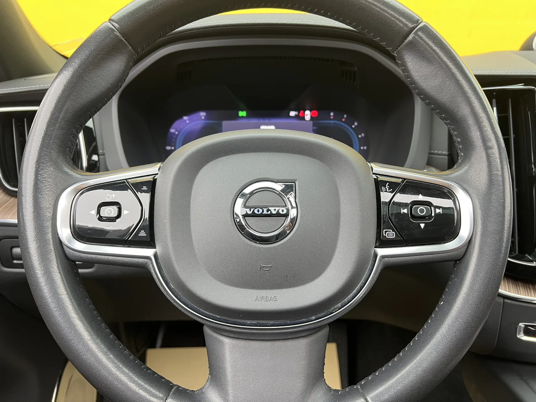 Volvo XC60, 2022 15
