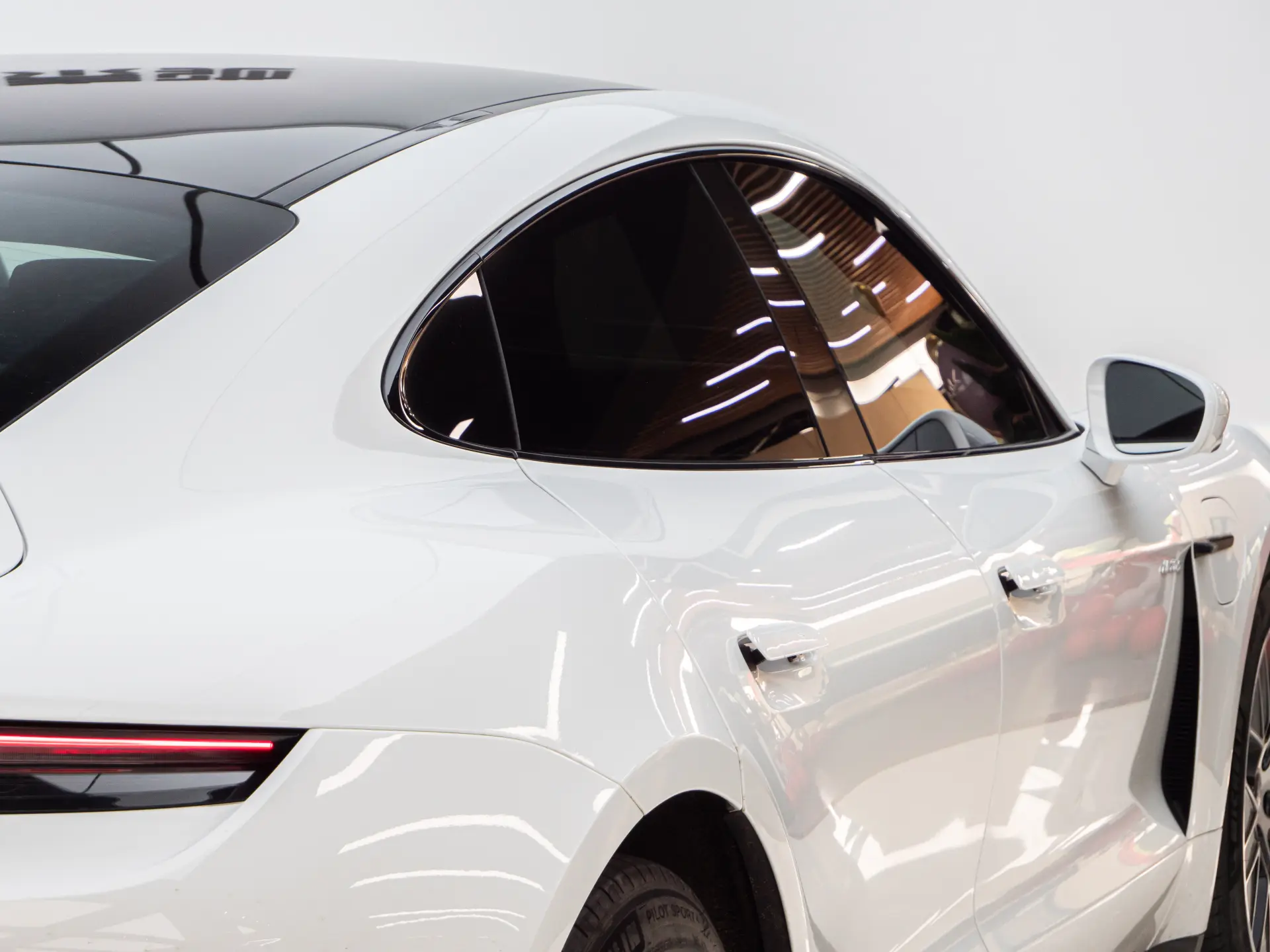 Porsche Taycan, 2024 9