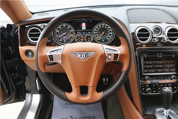 Bentley Flying Spur, 2014 13