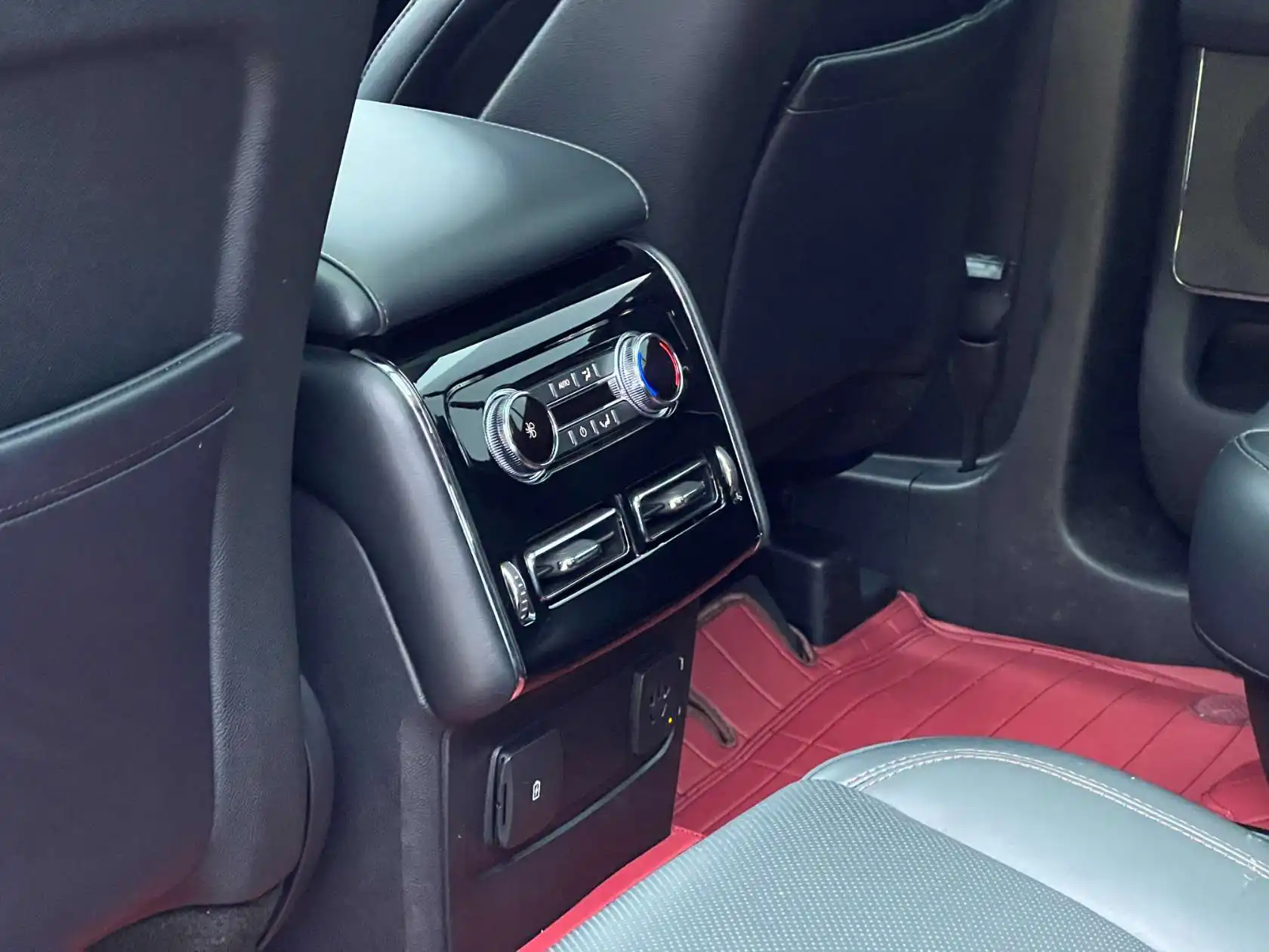 Lincoln Aviator, 2022 15