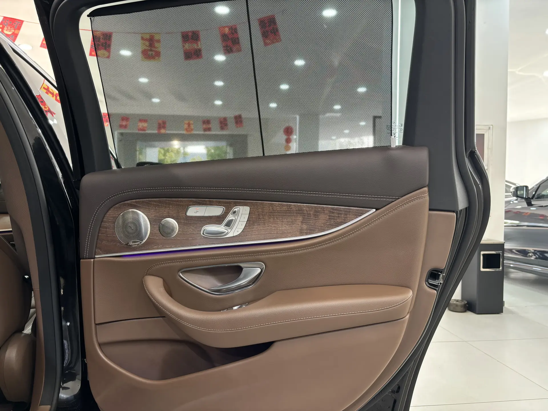 Mercedes-Benz E 300 L, 2022 27