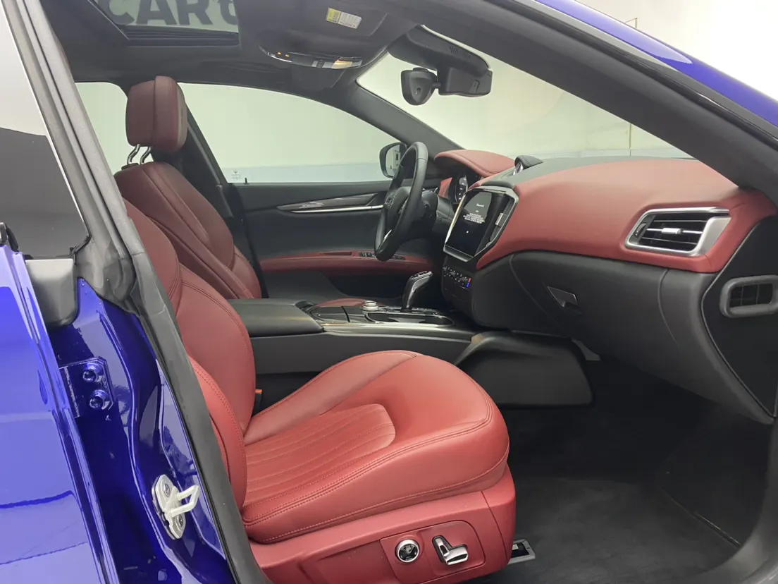 Maserati Ghibli, 2022 18