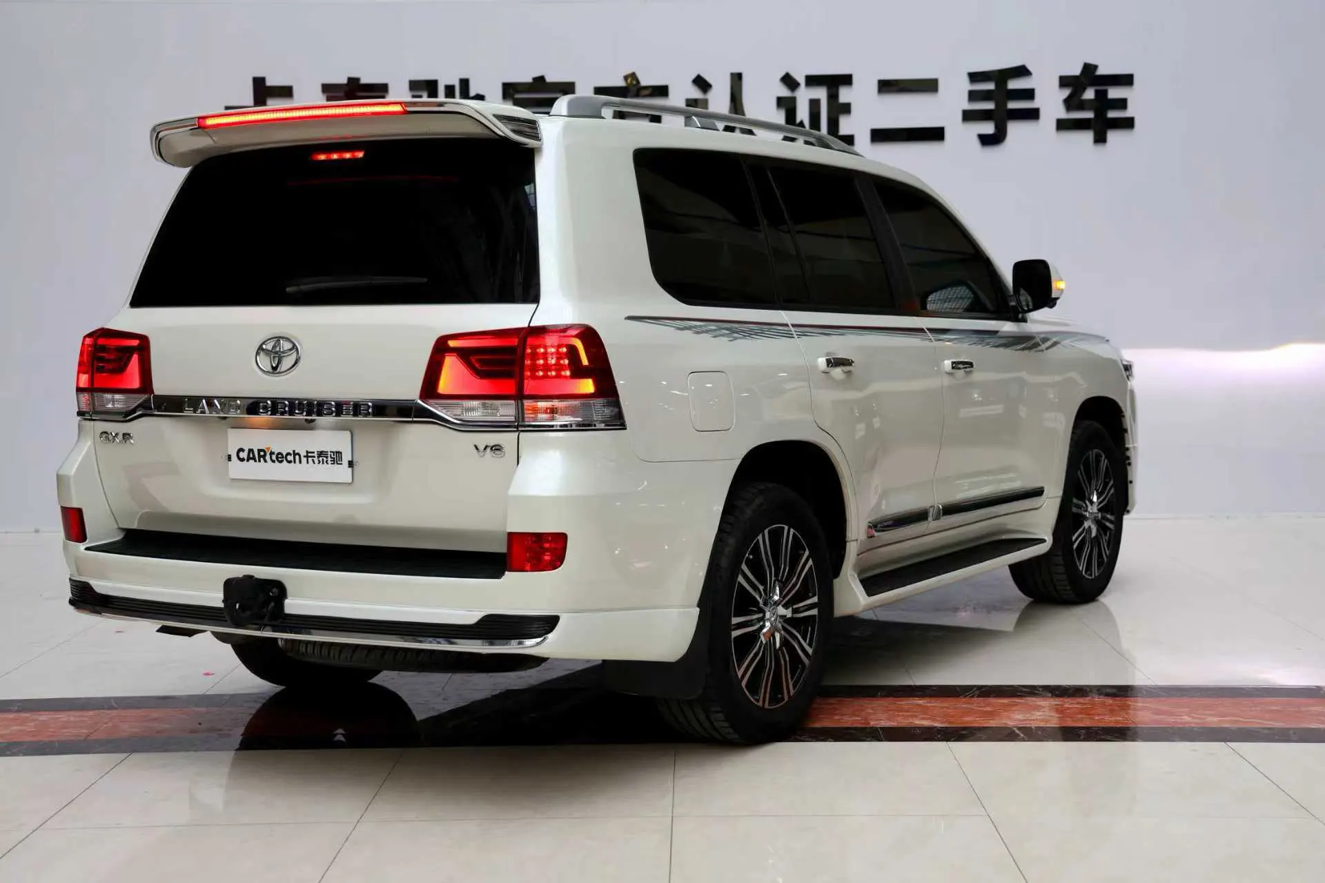 Toyota Land Cruiser, 2019 все фото
