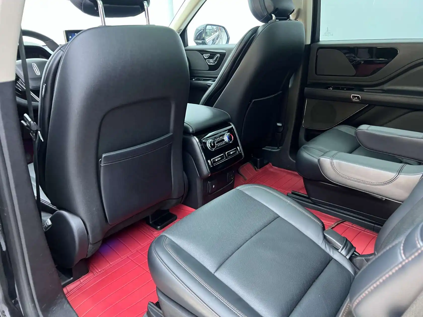 Lincoln Aviator, 2022 14