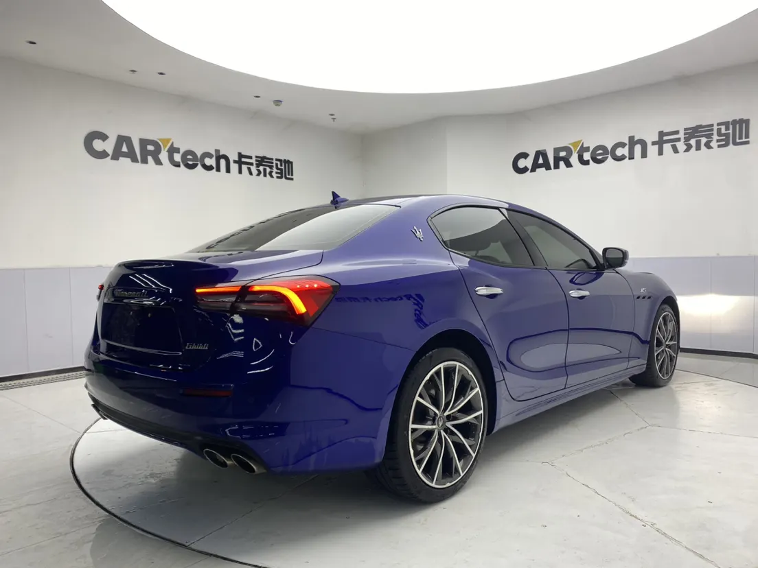 Maserati Ghibli, 2022 все фото
