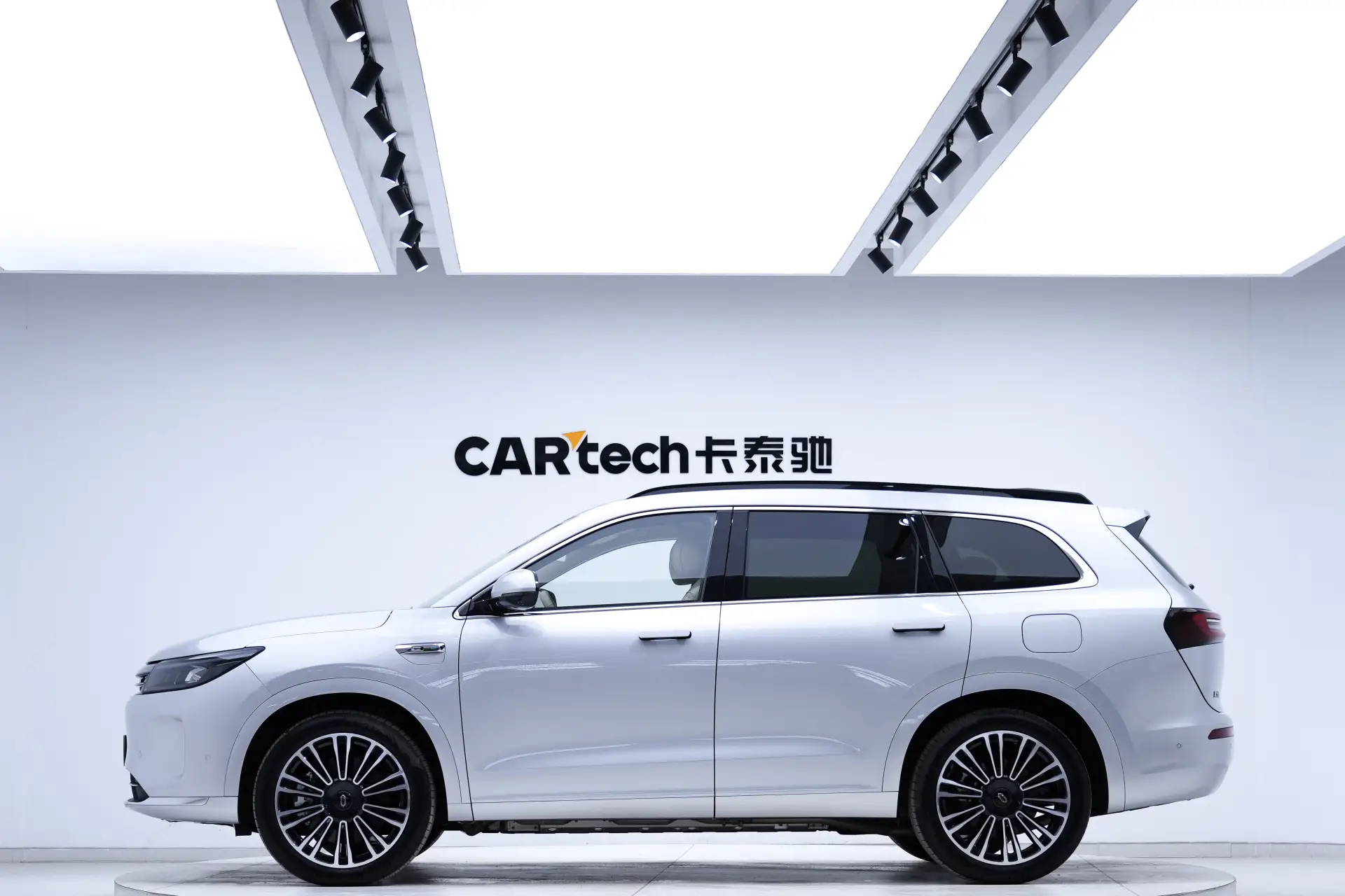 AITO M7, 2024 8