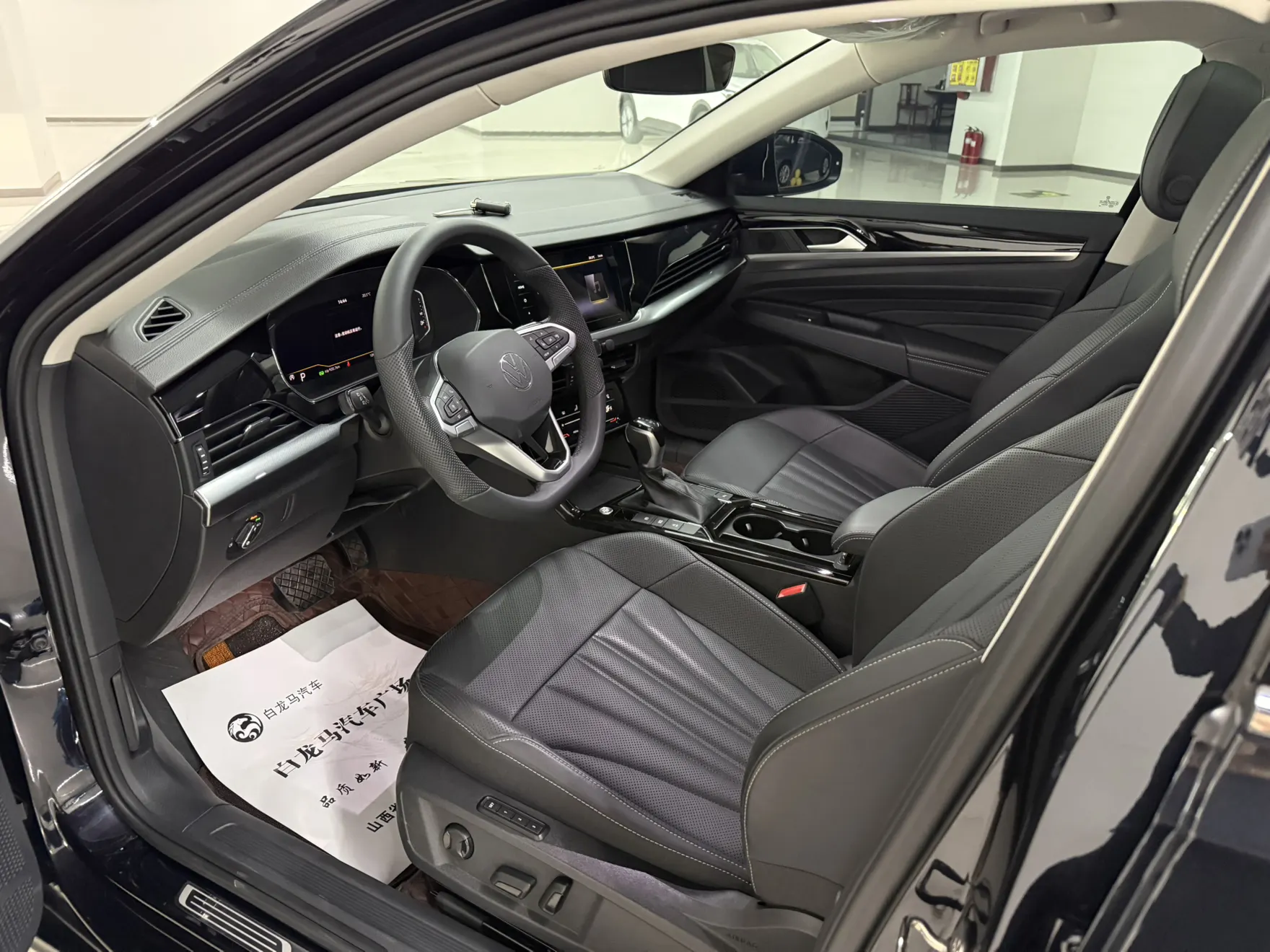 Volkswagen Passat, 2025 11