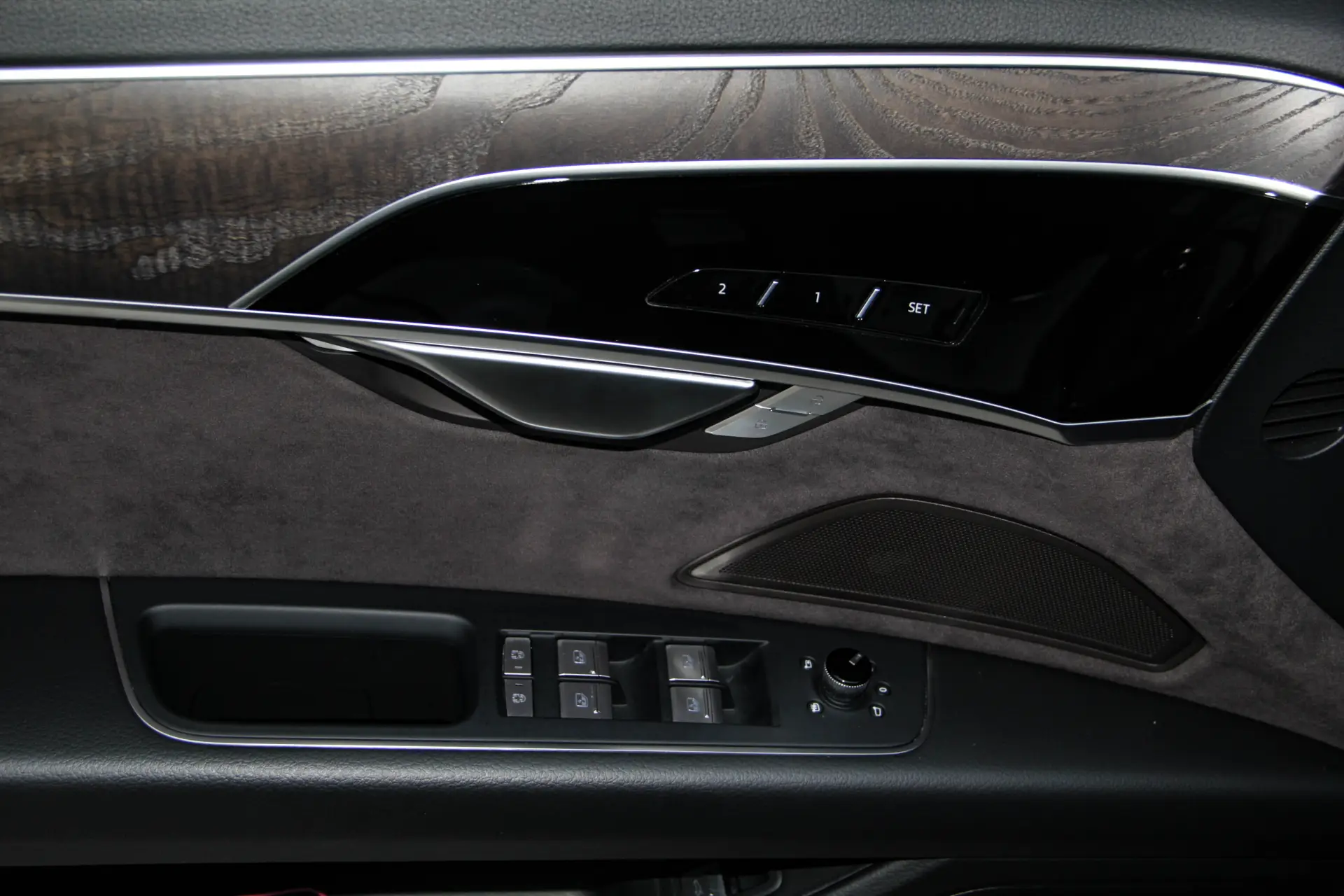 Audi A8L 45 TFSI, 2024 17