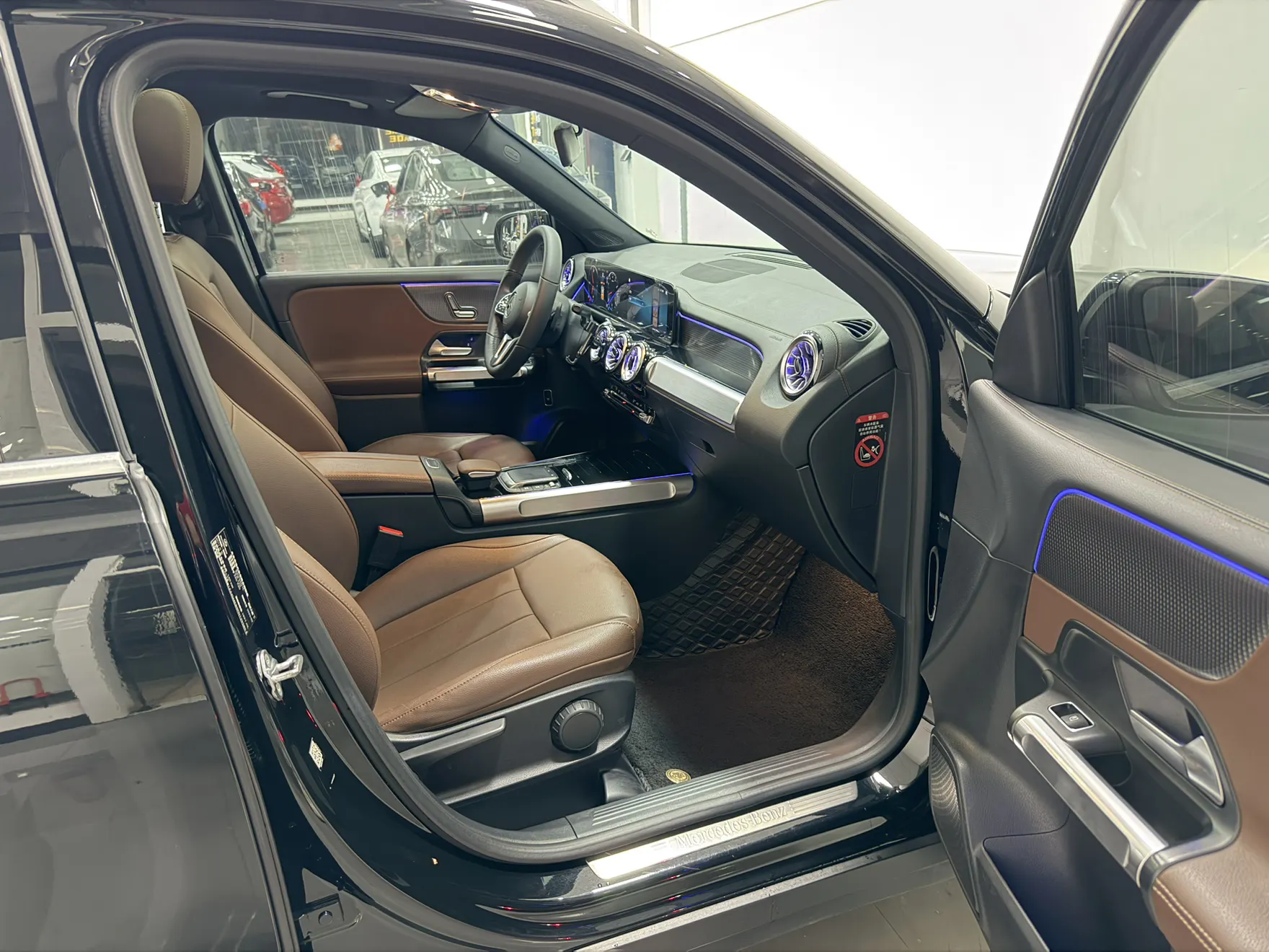 Mercedes-Benz GLB, 2023 13