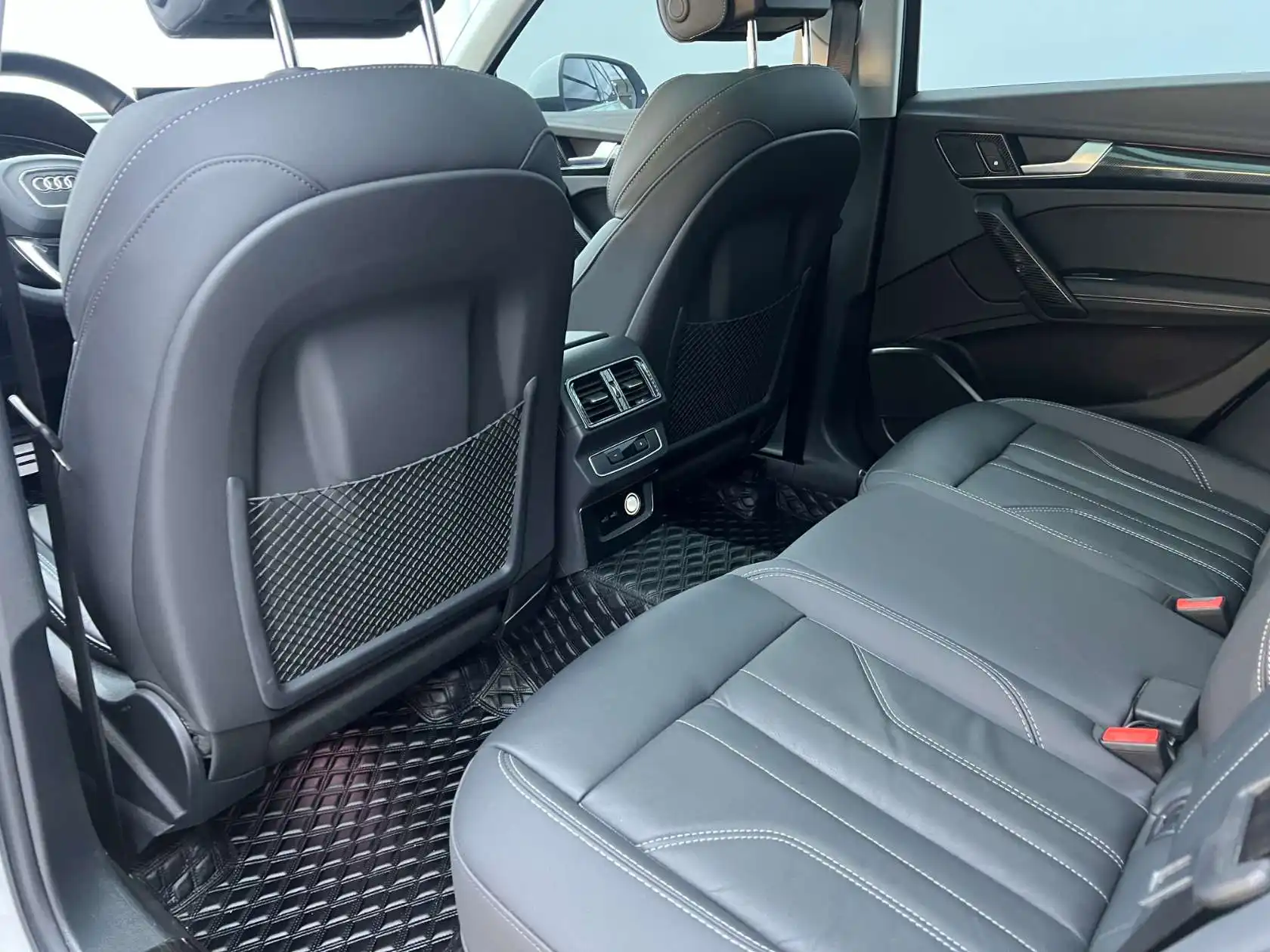Audi Q5L 40, 2023 13
